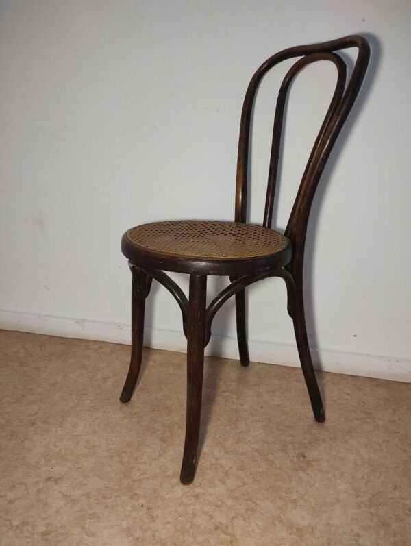 Chaise bistrot cannée