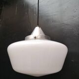 Opaline suspension
