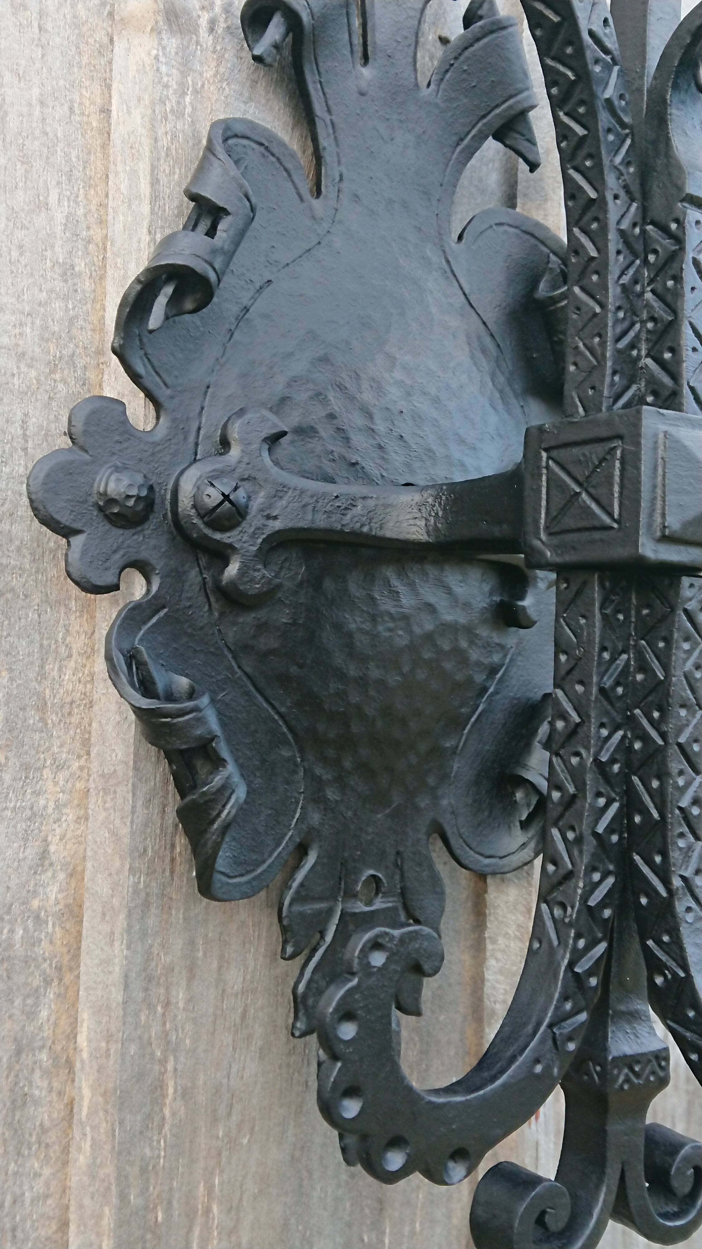 Pair of black wrought iron sconces - neo-Gothic style - from the 1950s