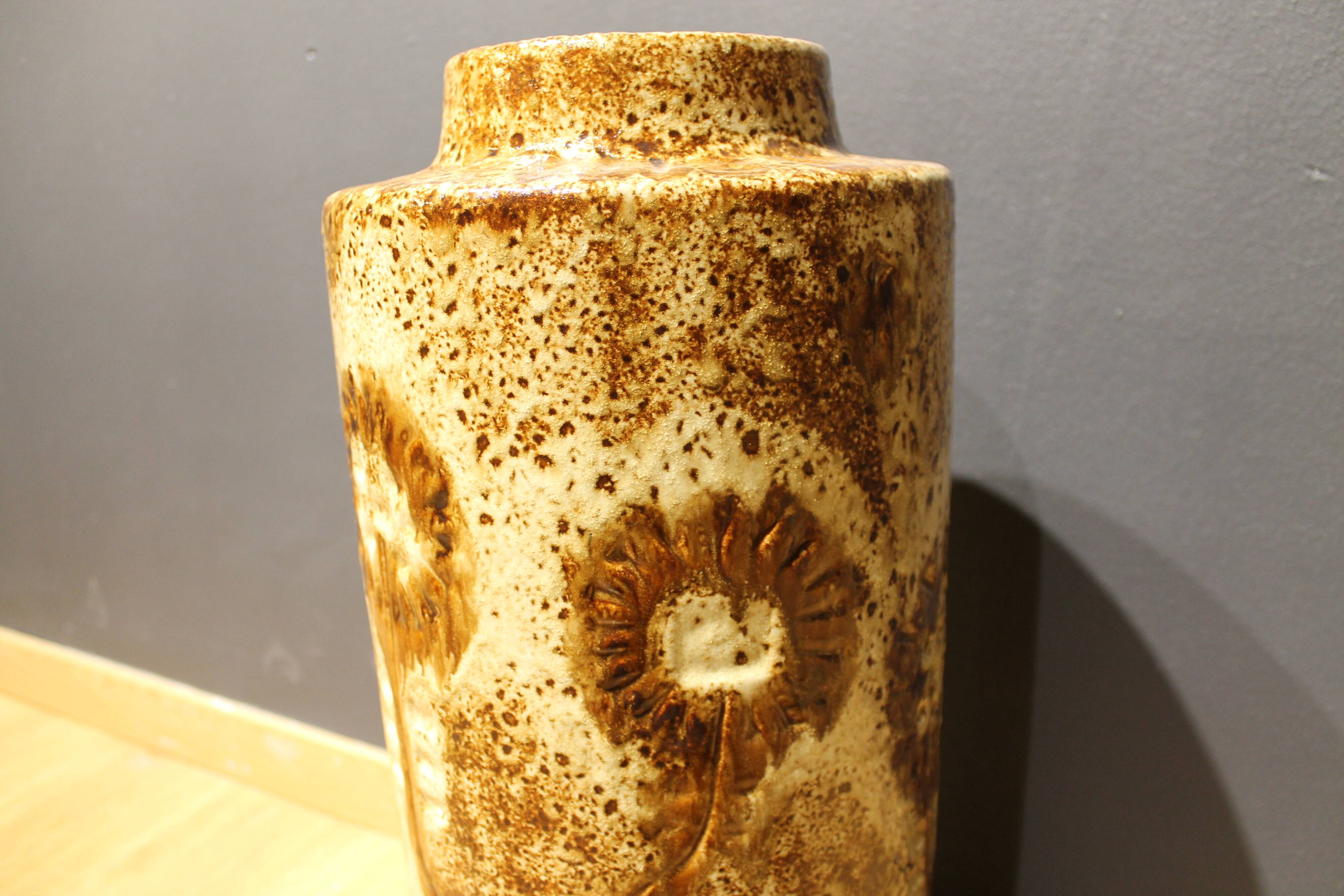Grande céramique décor floral