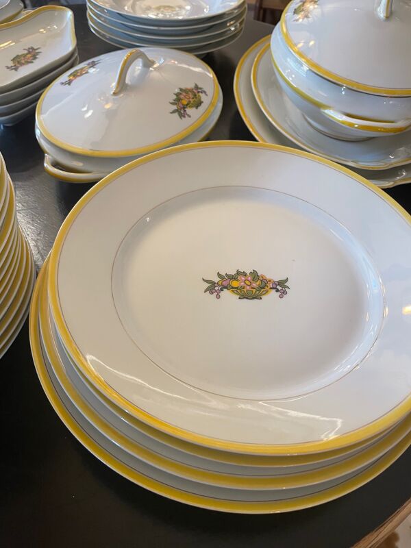 Service en porcelaine de Limoges