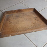 Old wooden cutting board with edges