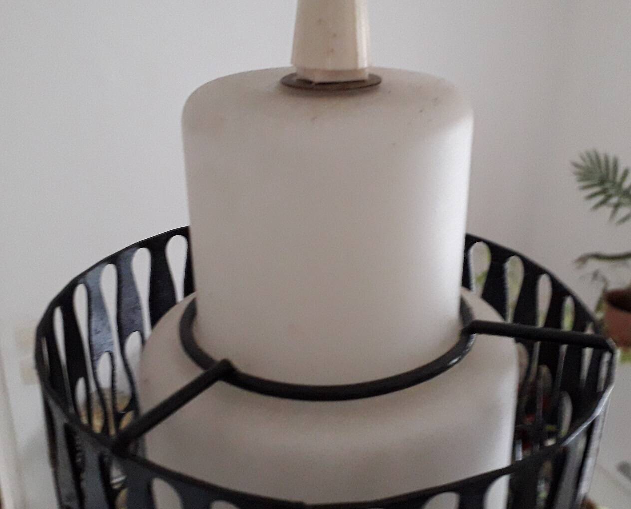 Suspension in opaline from the 1960s