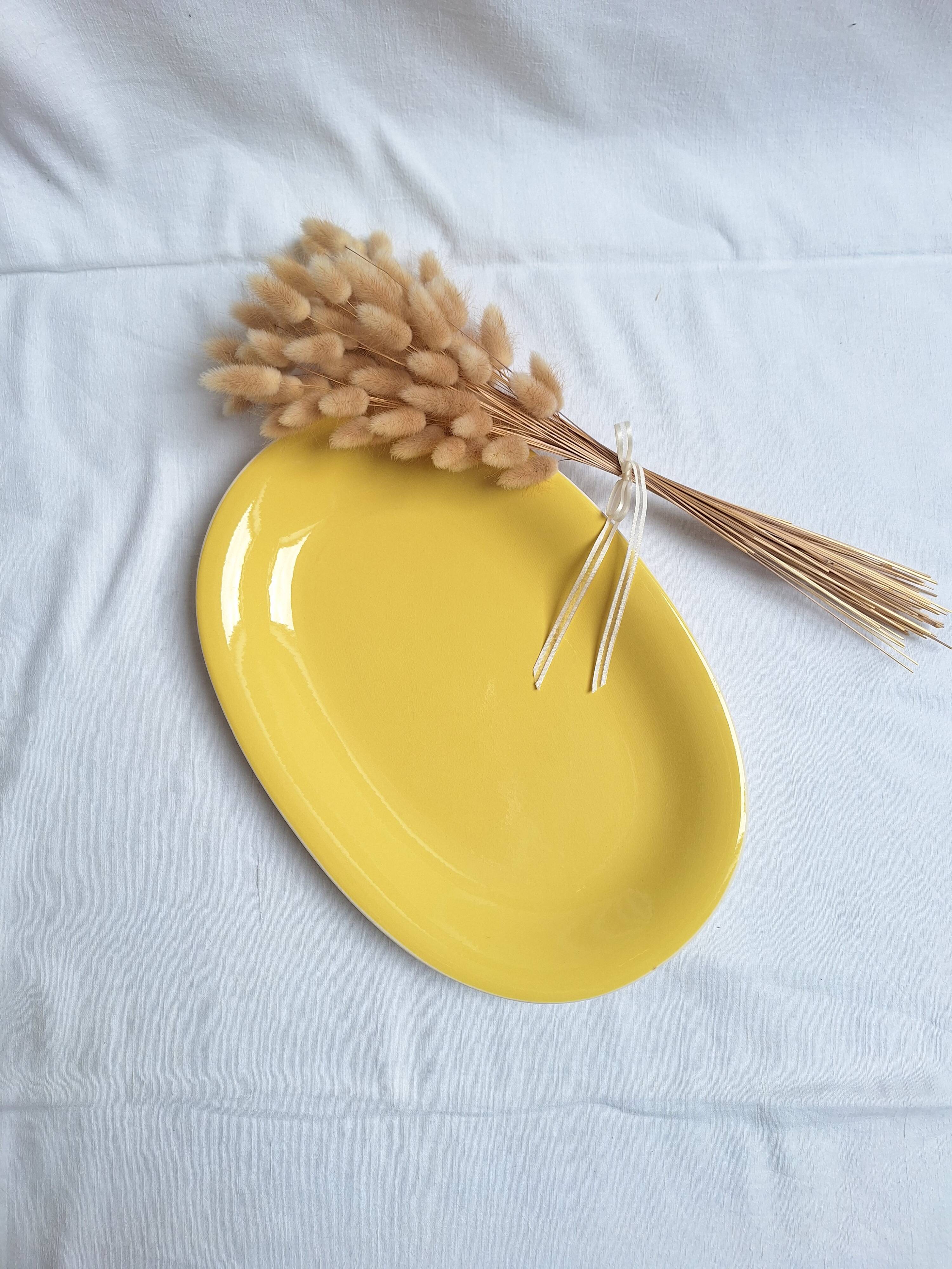Oval plate Villeroy & Boch yellow