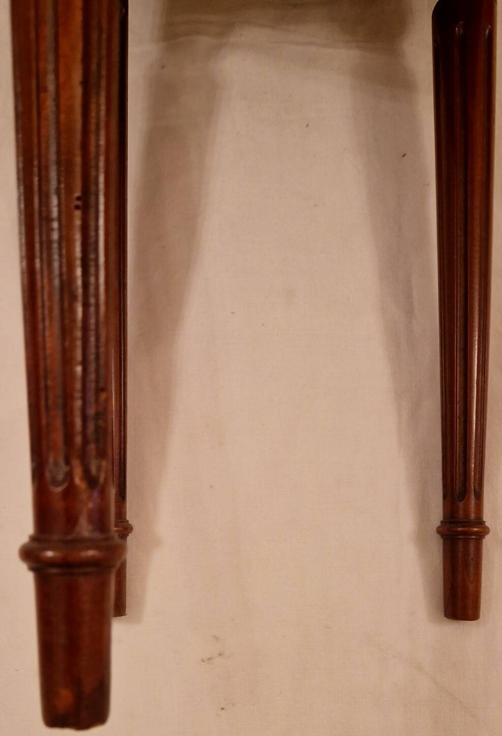 Pair of antique nesting tables in marble and brass – Louis XVI style