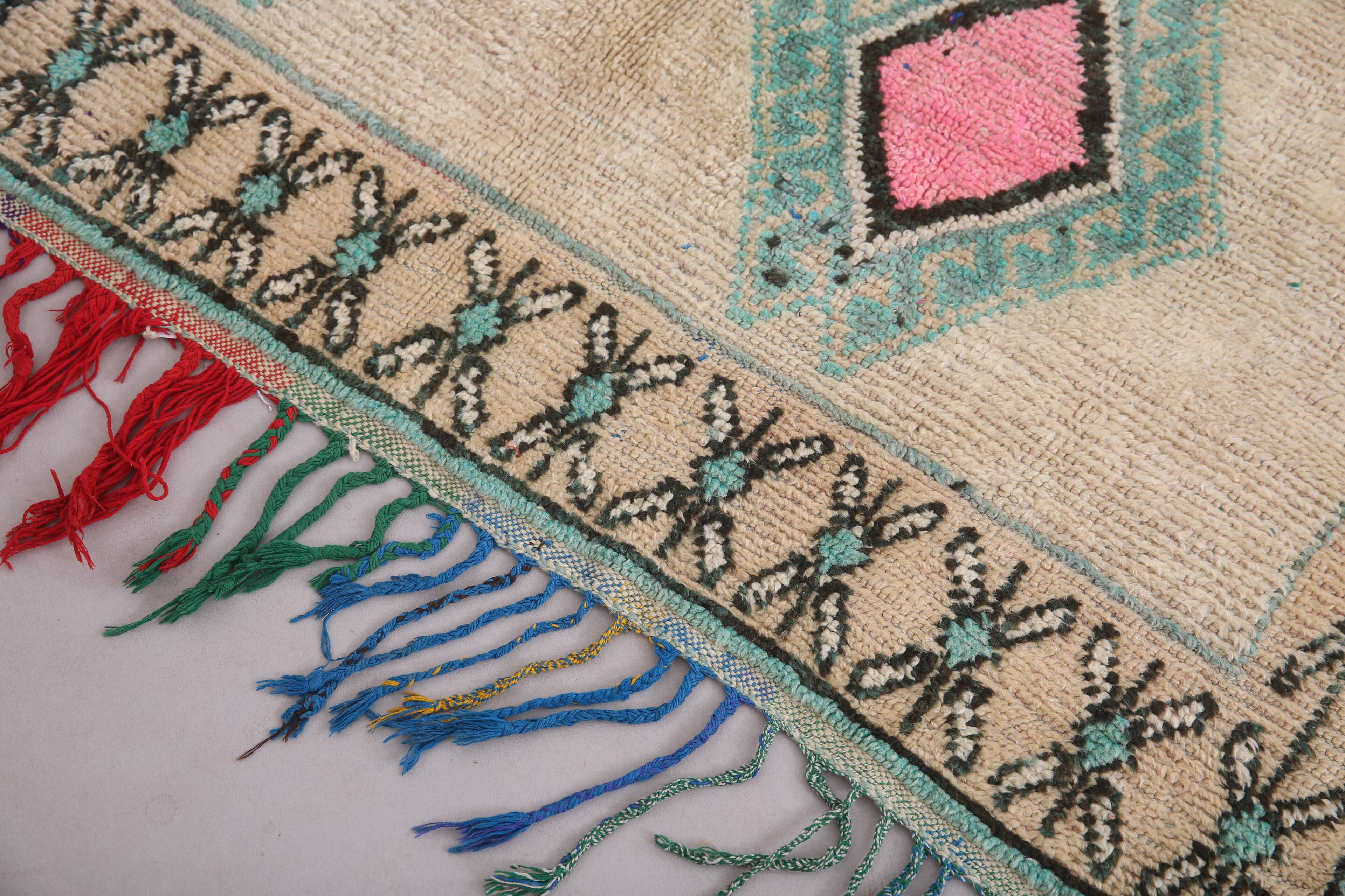 Vintage Moroccan Rug 137 x 266 cm - Berber Rug - Handmade Wool Rug Bohemian