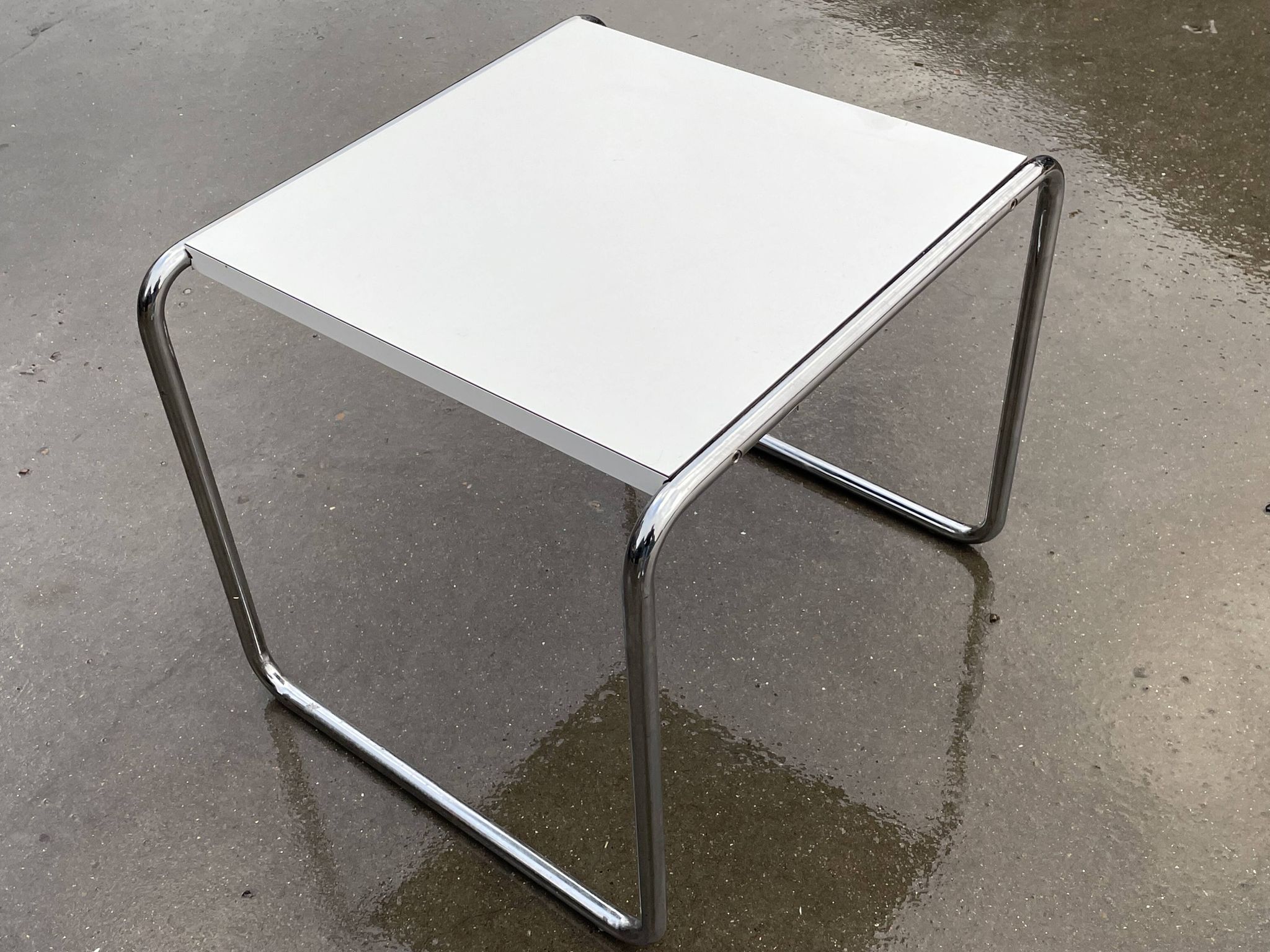 Table basse vintage Gavina "Laccio", design Marcel Breuer 1970