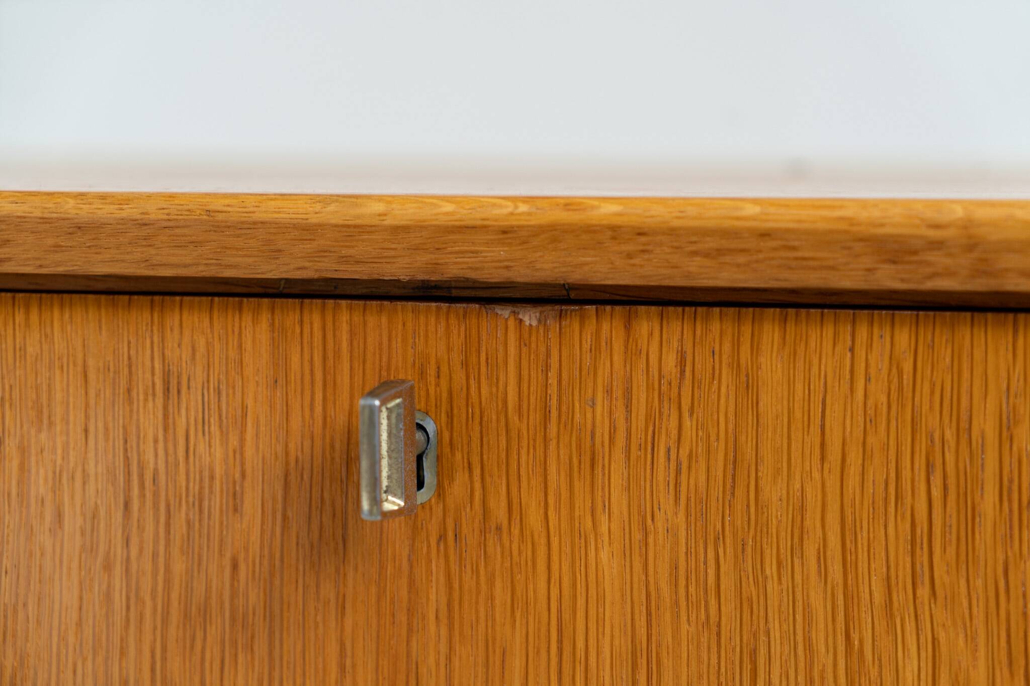 Première édition du cabinet MTP par Marian Grabinski pour IKEA