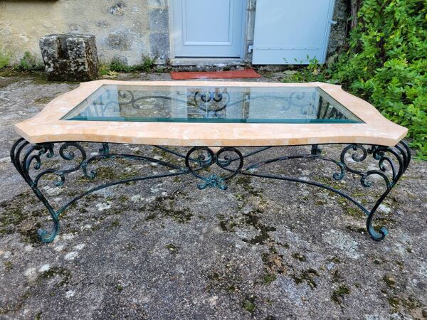 Table basse marbre rose et fer forgé