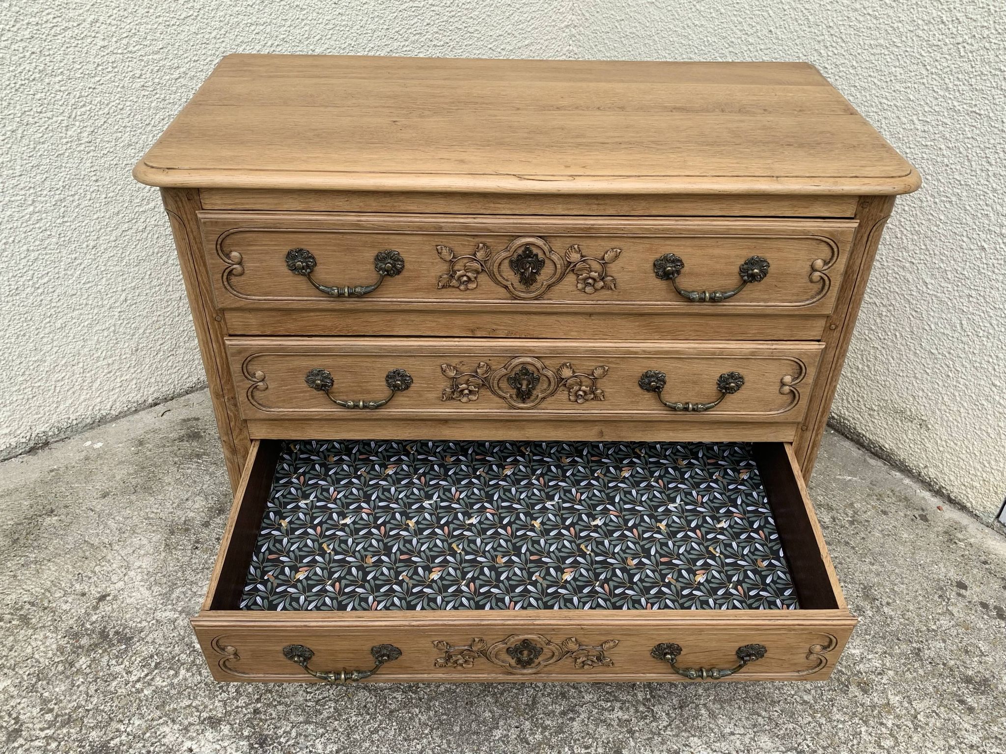 Louis XV style chest of drawers, solid raw oak, 1920.