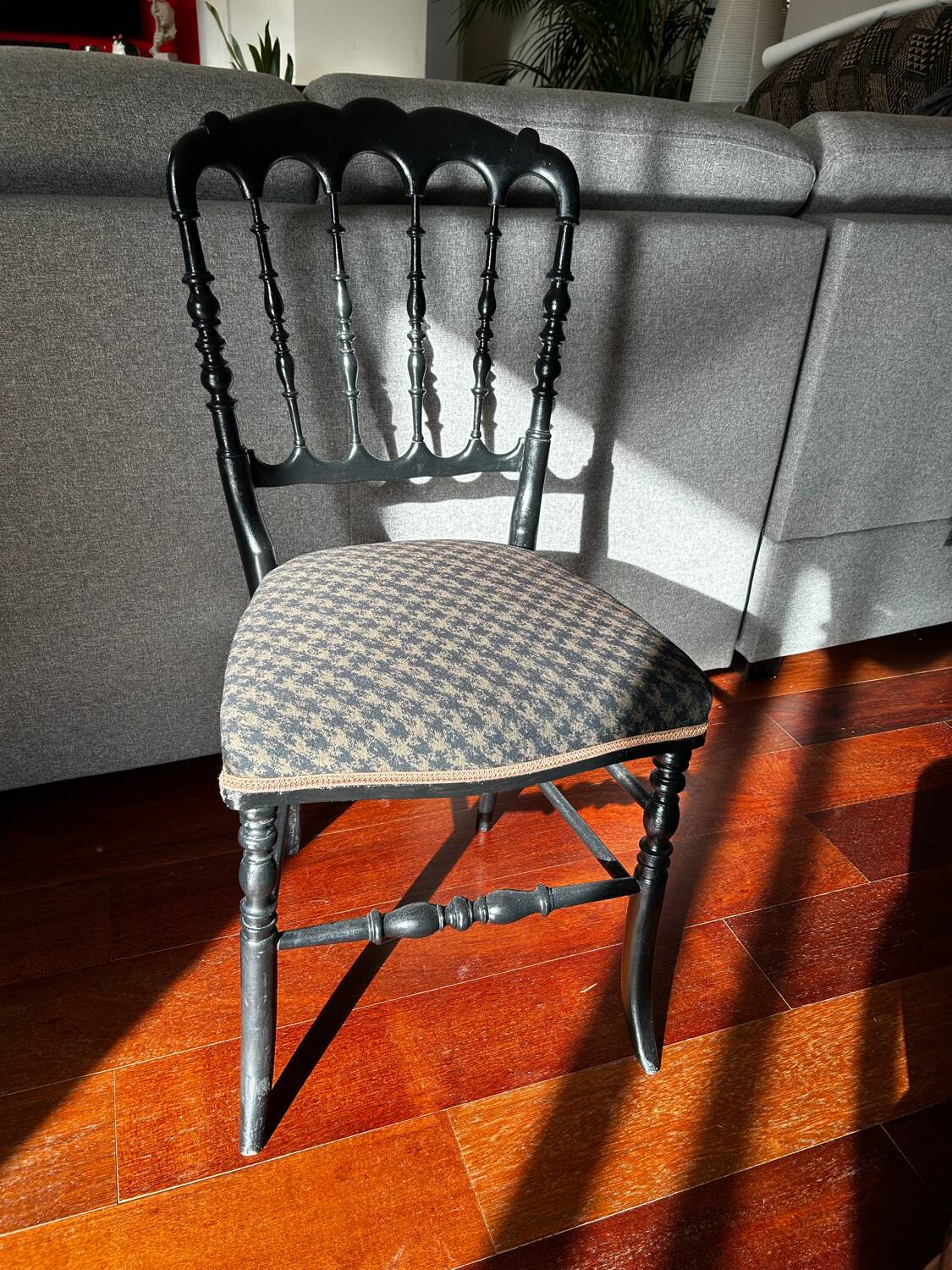 Black Napoleon III chair