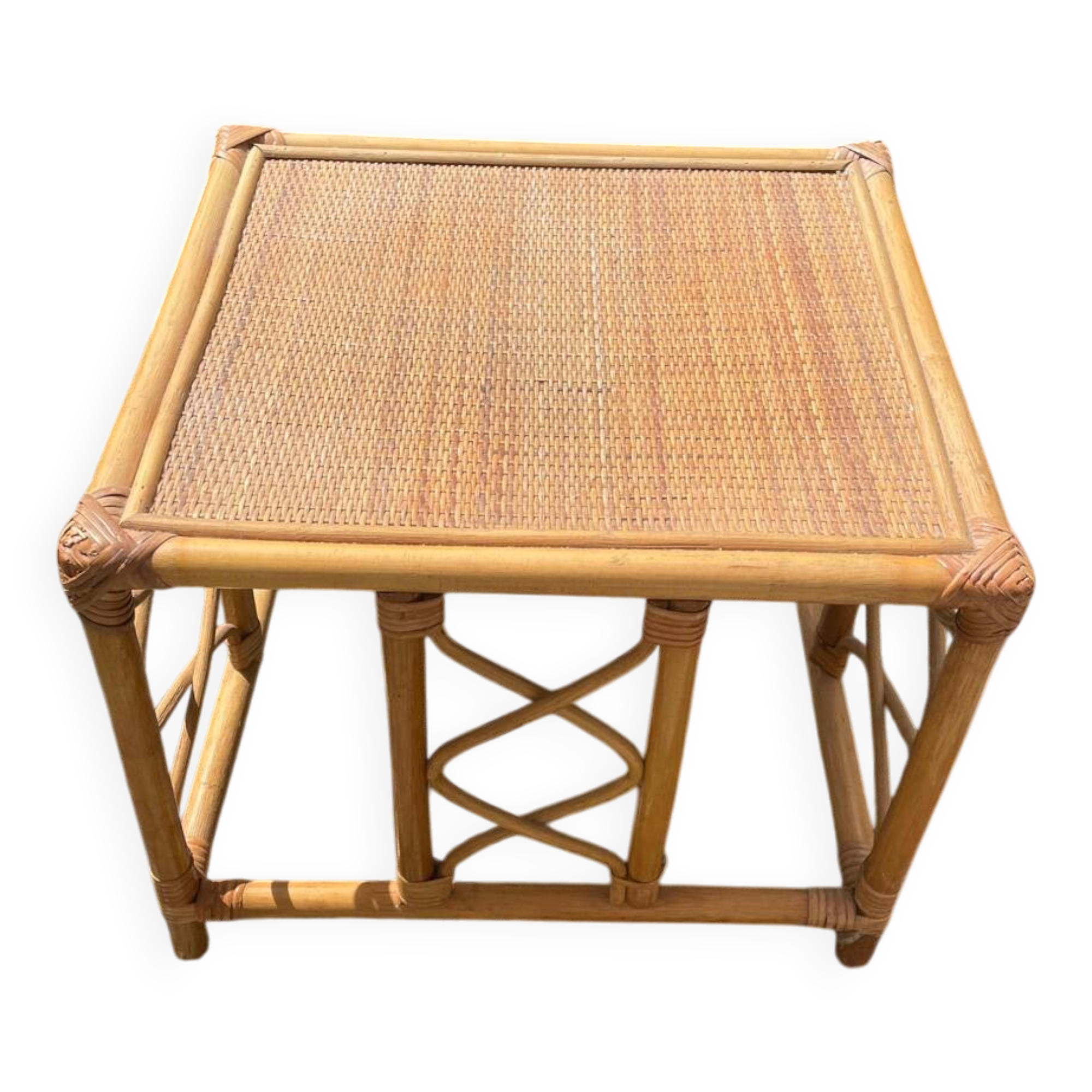 Rattan table