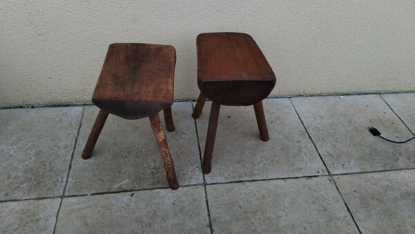 Paire de tabouret tripode ferme trait vintage brutaliste bois massif
