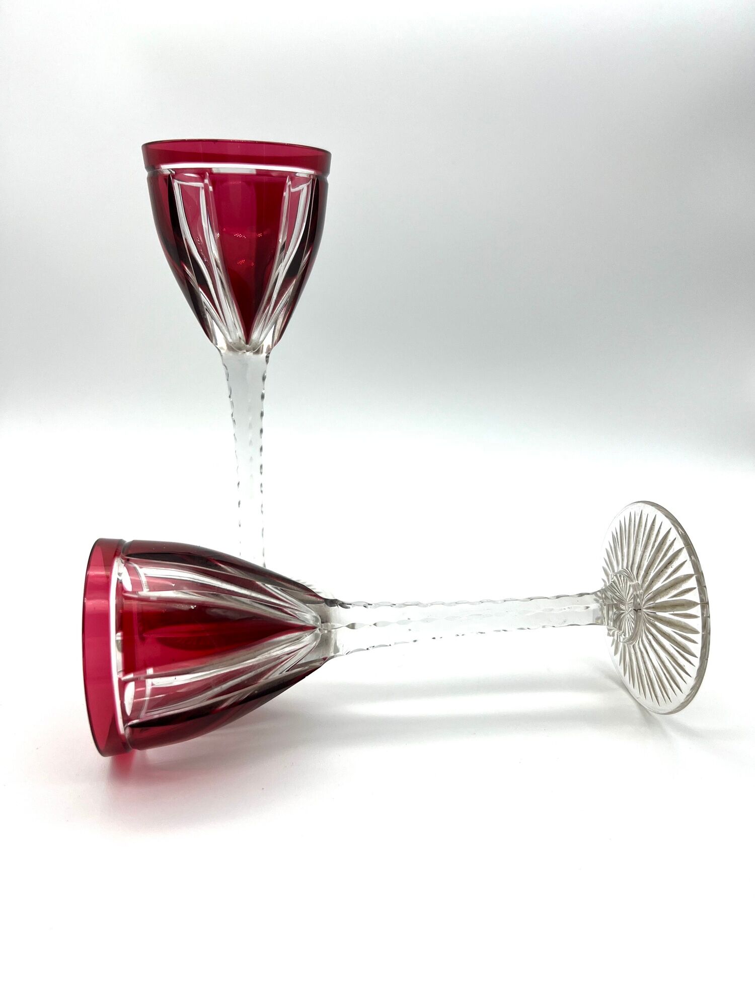 Paire de verre vin roemer en cristal rouge Saint Louis