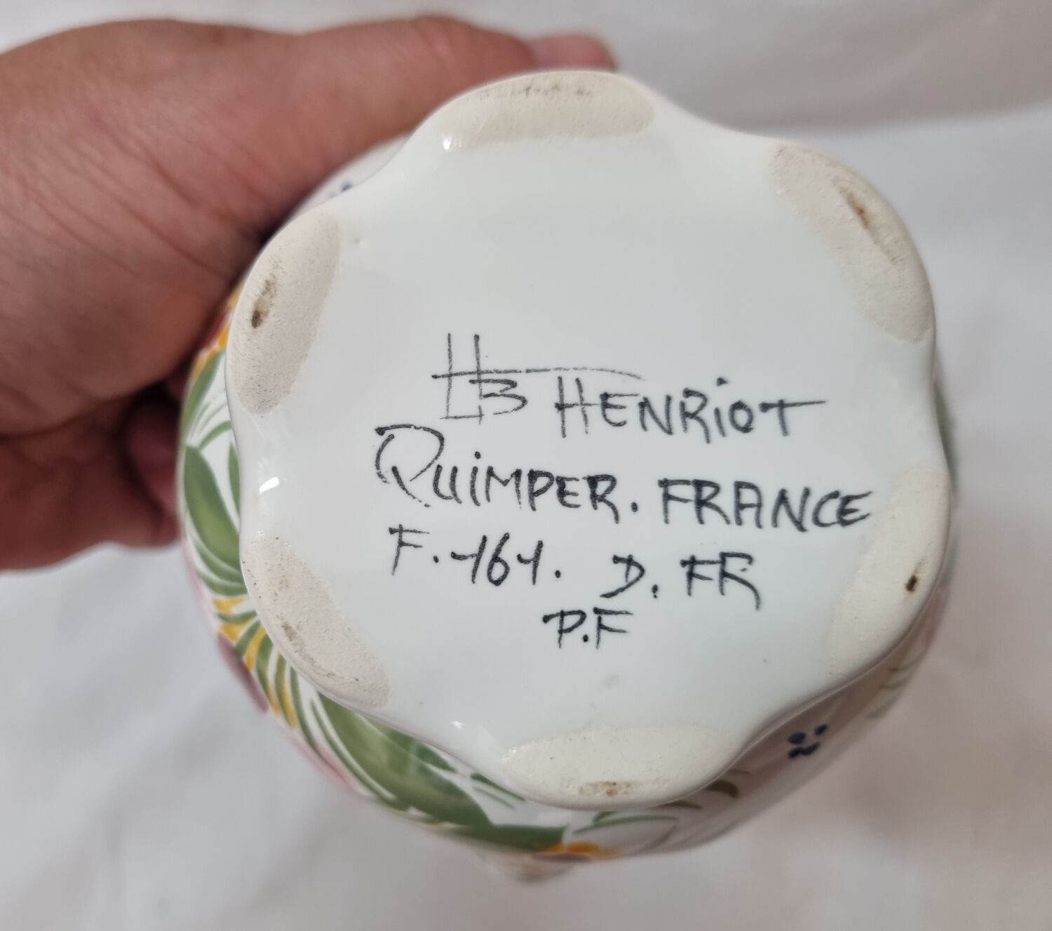 Flower pot HB HENRIOT Quimper, 1980