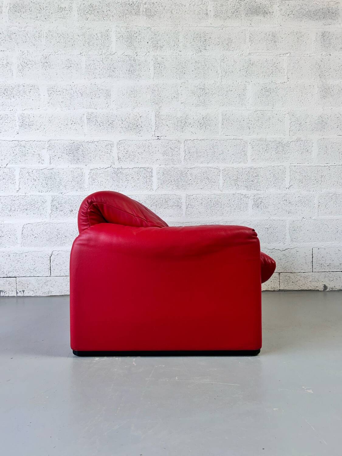 Fauteuil 1 places Cassina Maralunga en cuir rouge