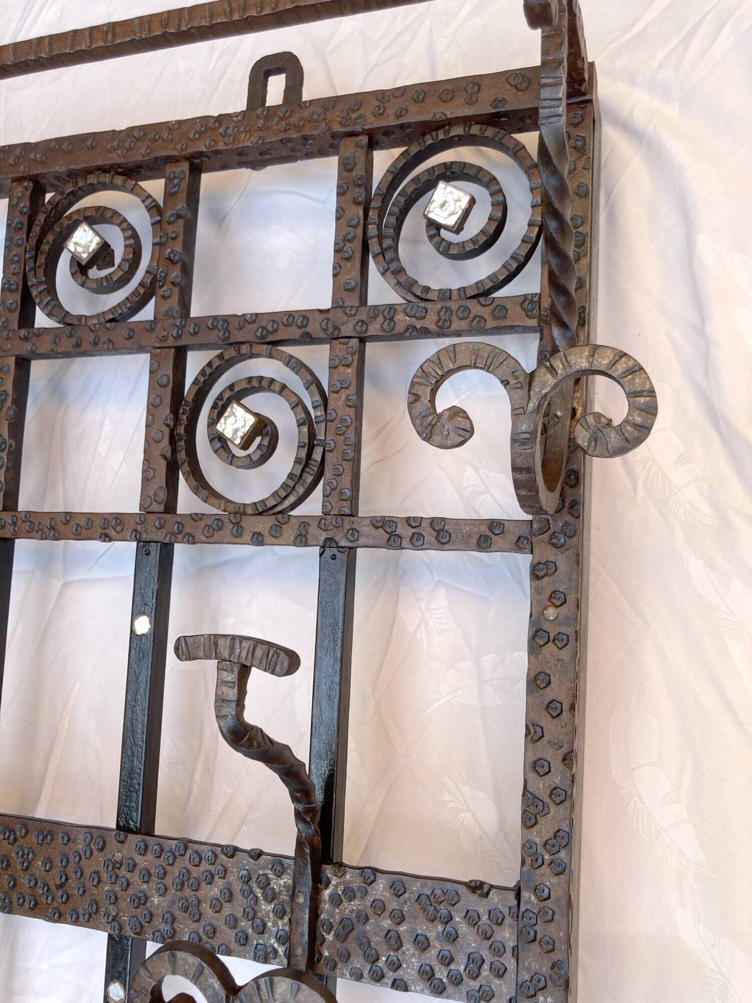 Colonial-inspired Art Nouveau wardrobe – Bevelled mirror 1939