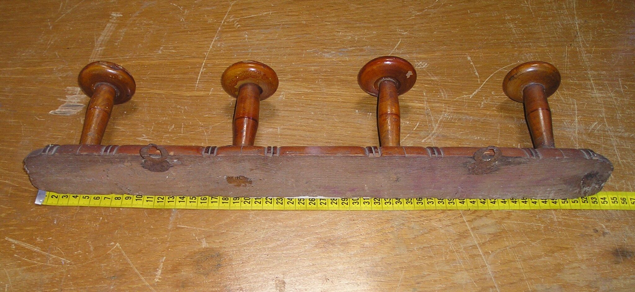 Wearing coat locker room to 4 pegs wooden