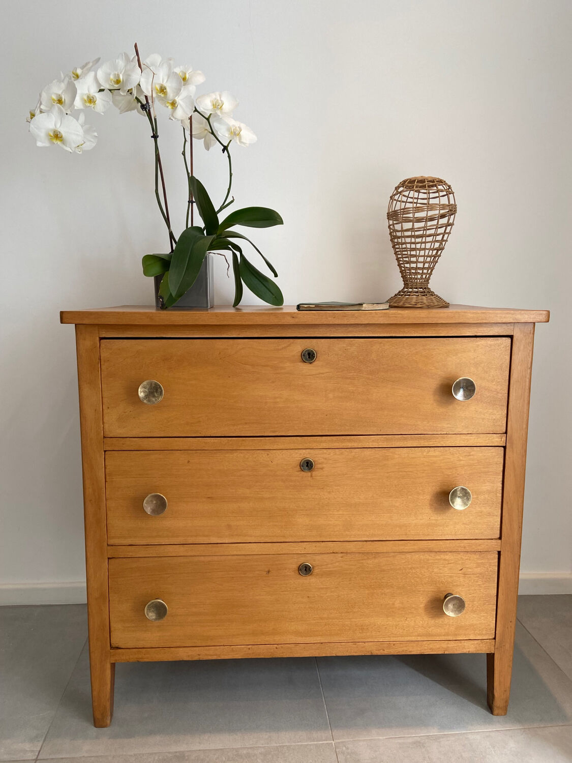 Vintage chest of drawers