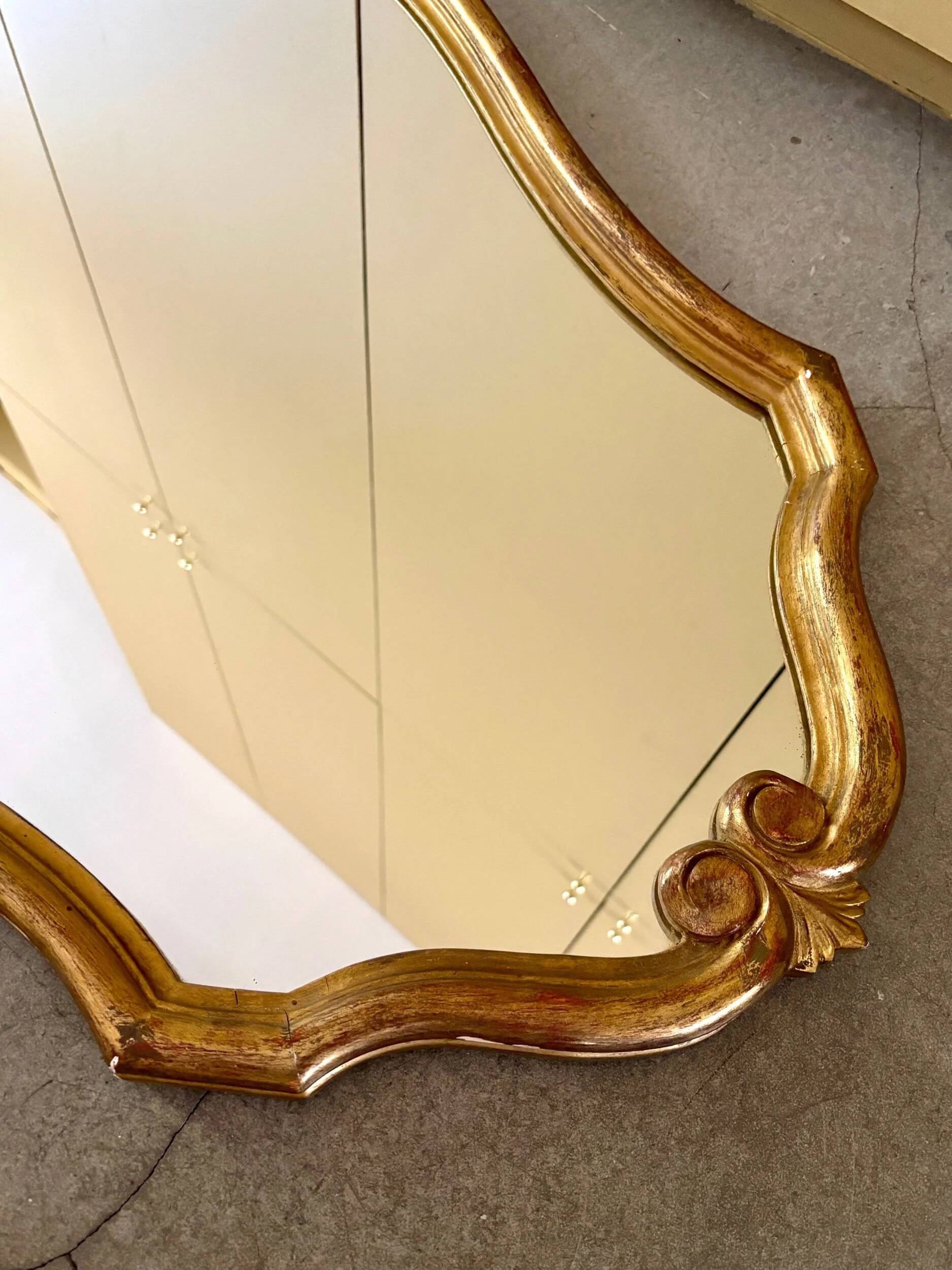 Classic gilded wooden mirror 80 x 56.5 cm