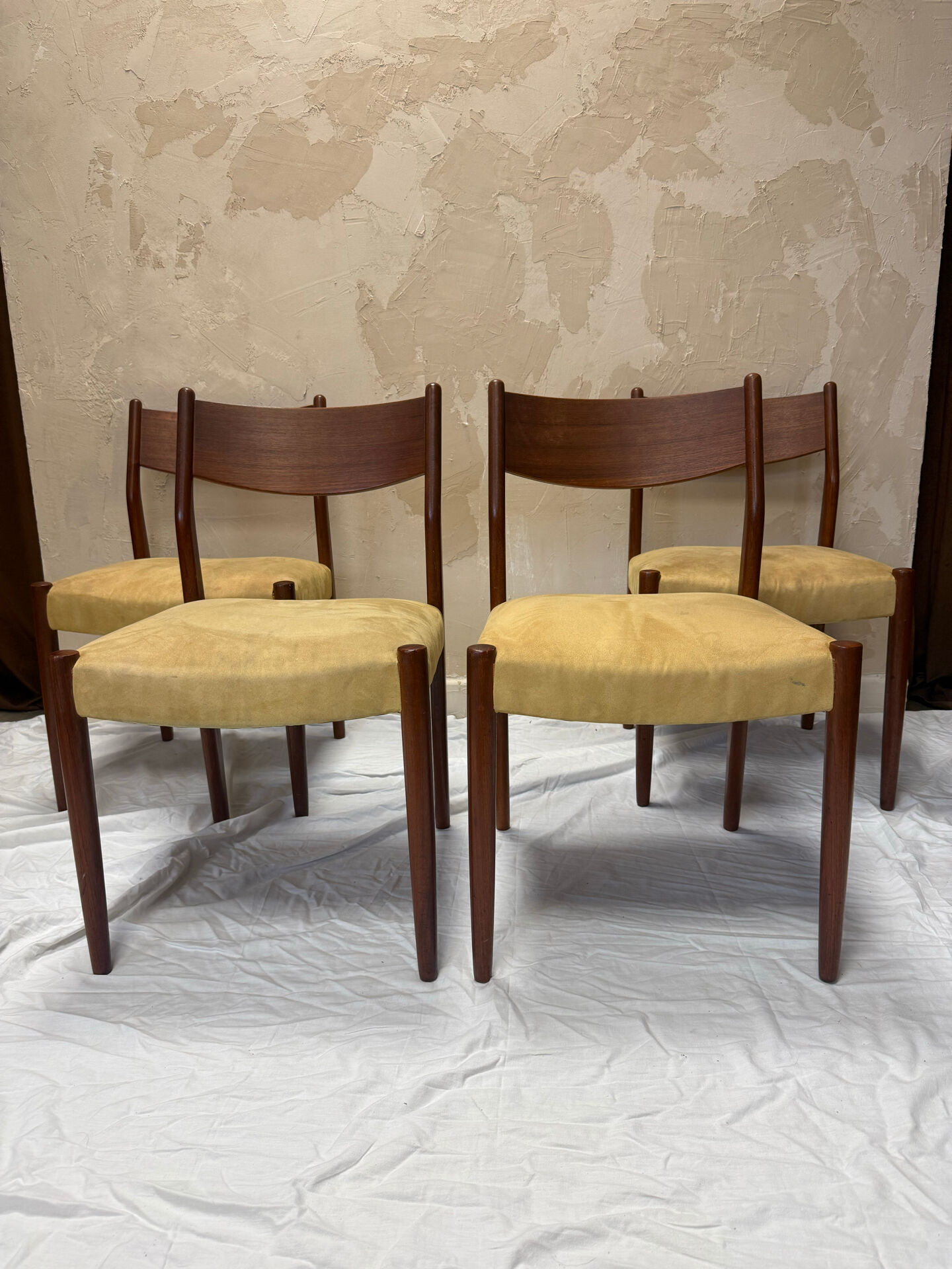 Chaises scandinaves en teck 1970