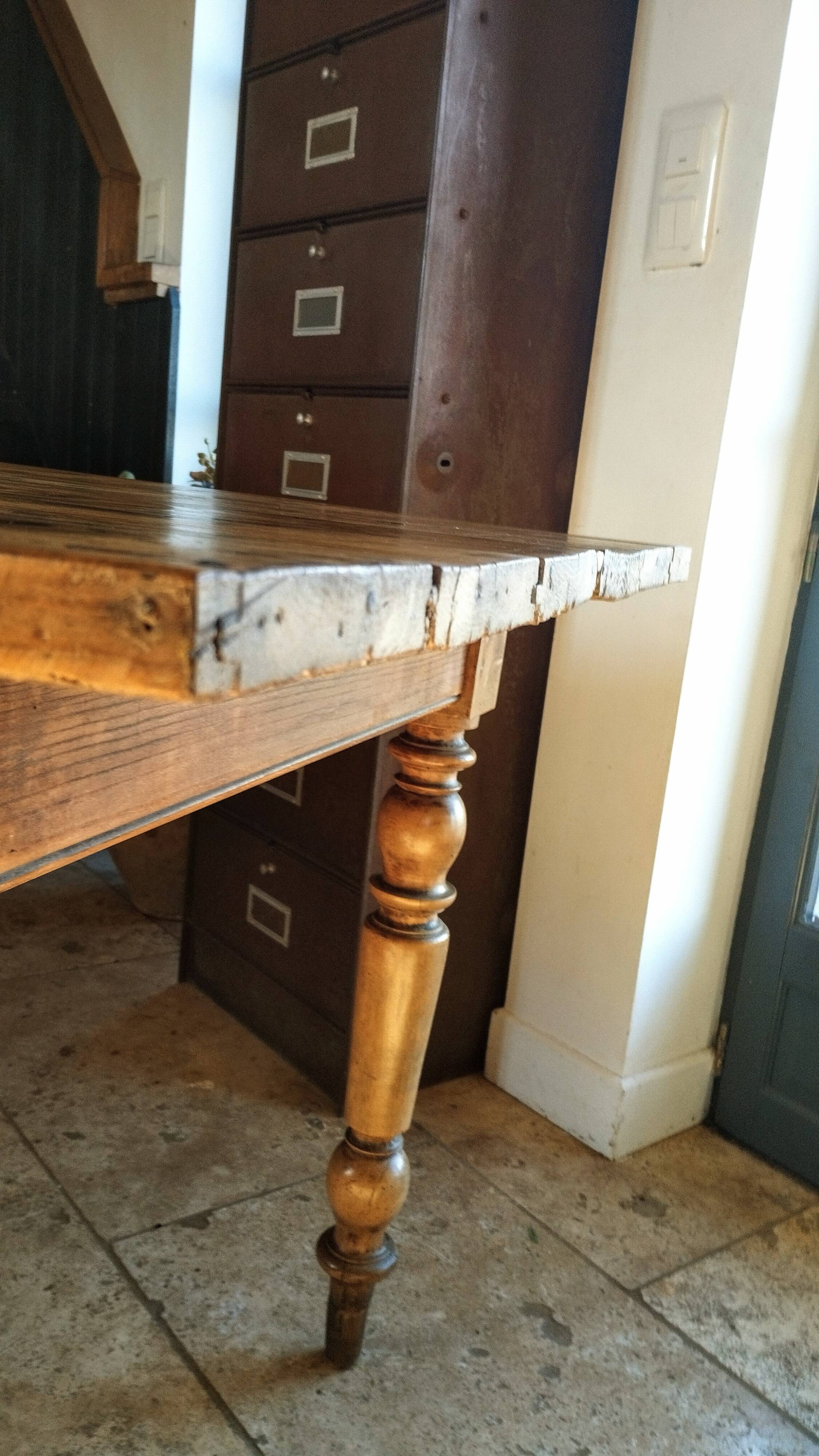 Farmhouse table dating from the end of the 19th century