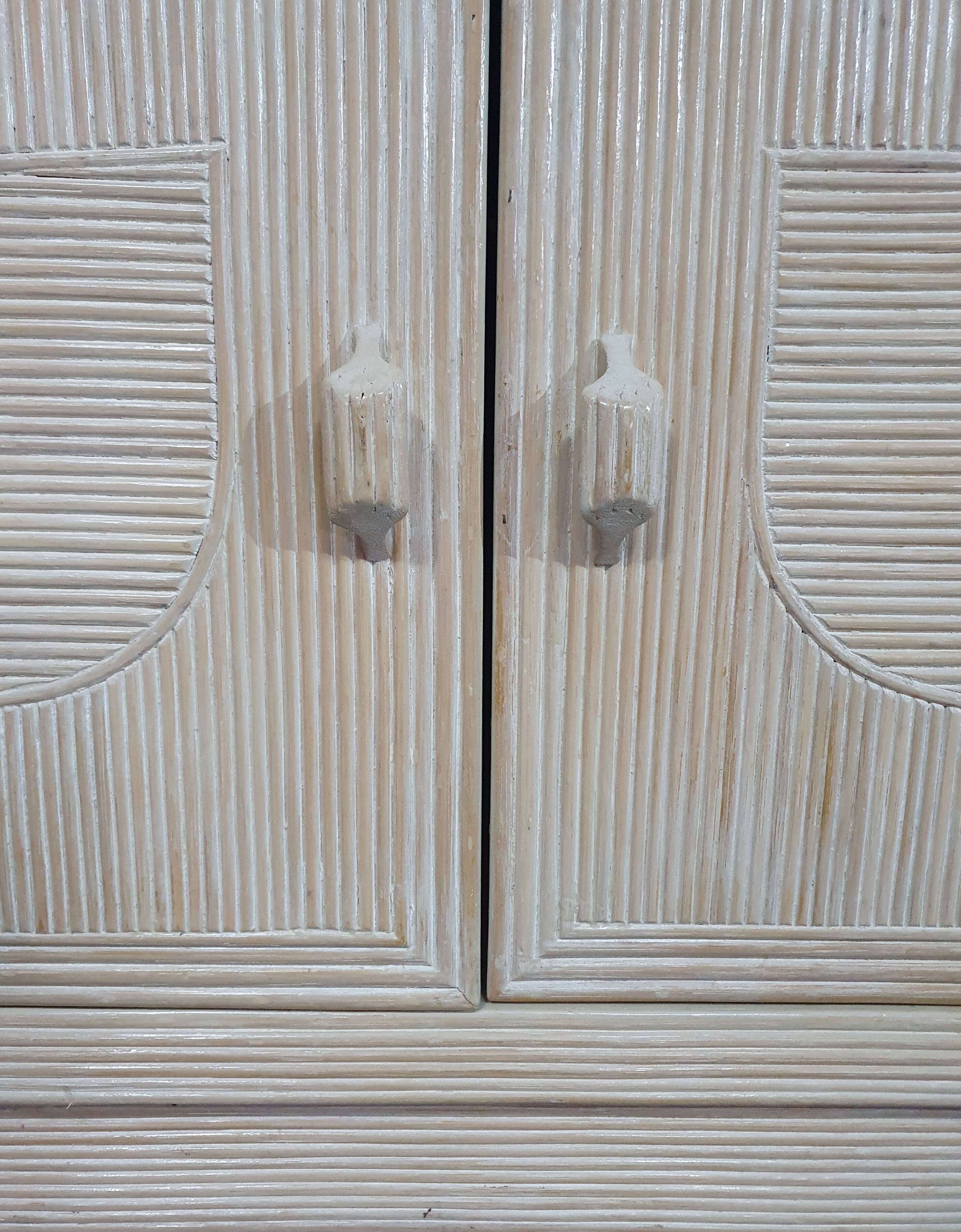 Split reed side board/cabinet 80 x 80 x 40 cm