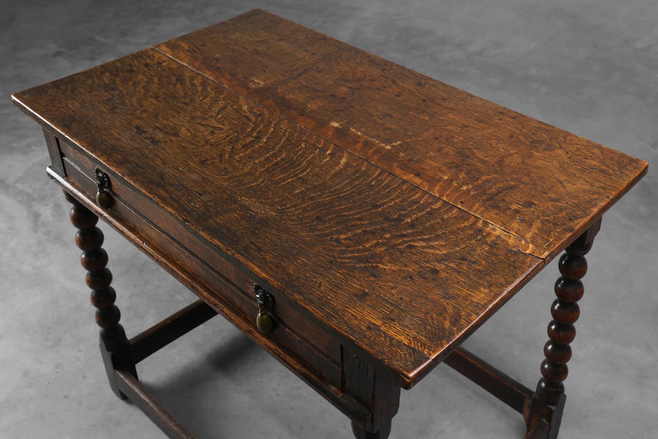 18th Century English Bobbin-Turned Oak Side Table with Bronze Hardware, Jam