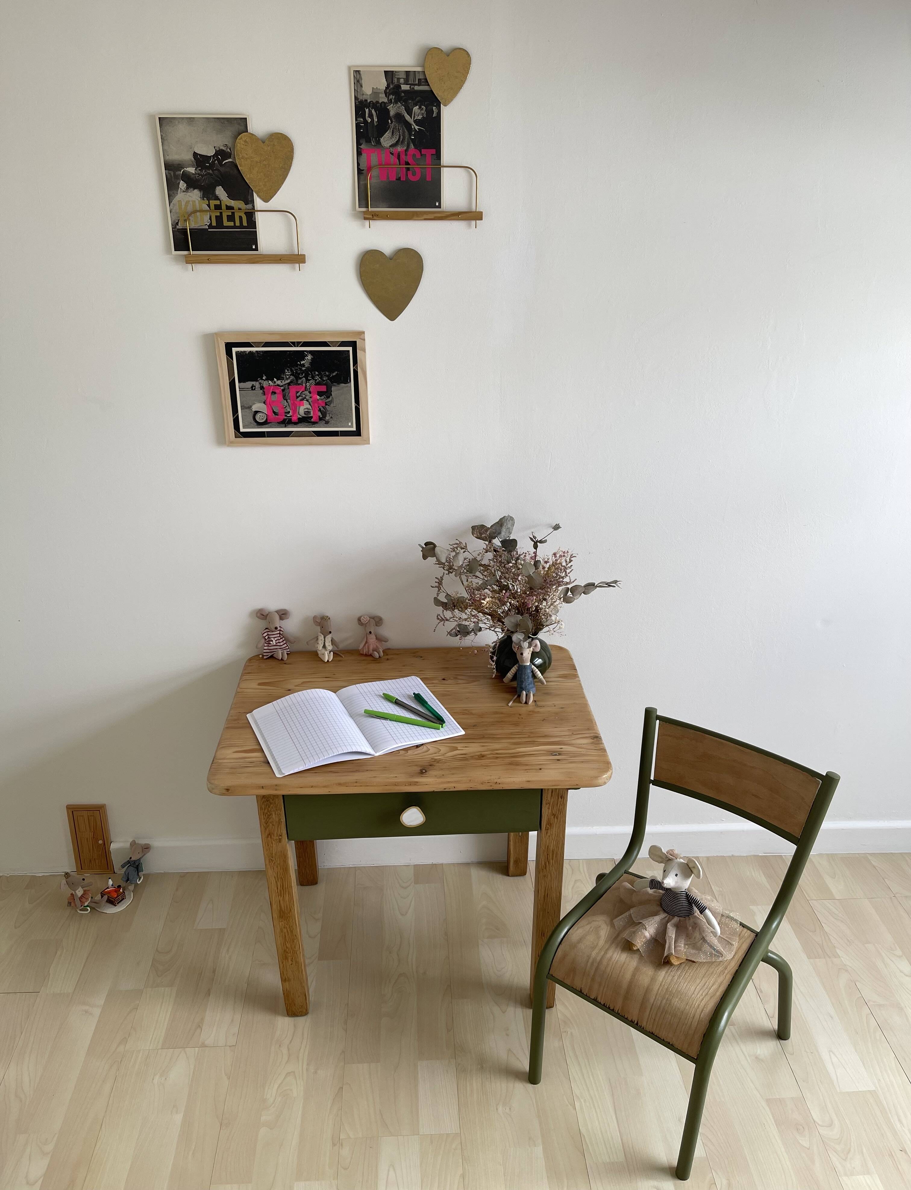 School desk