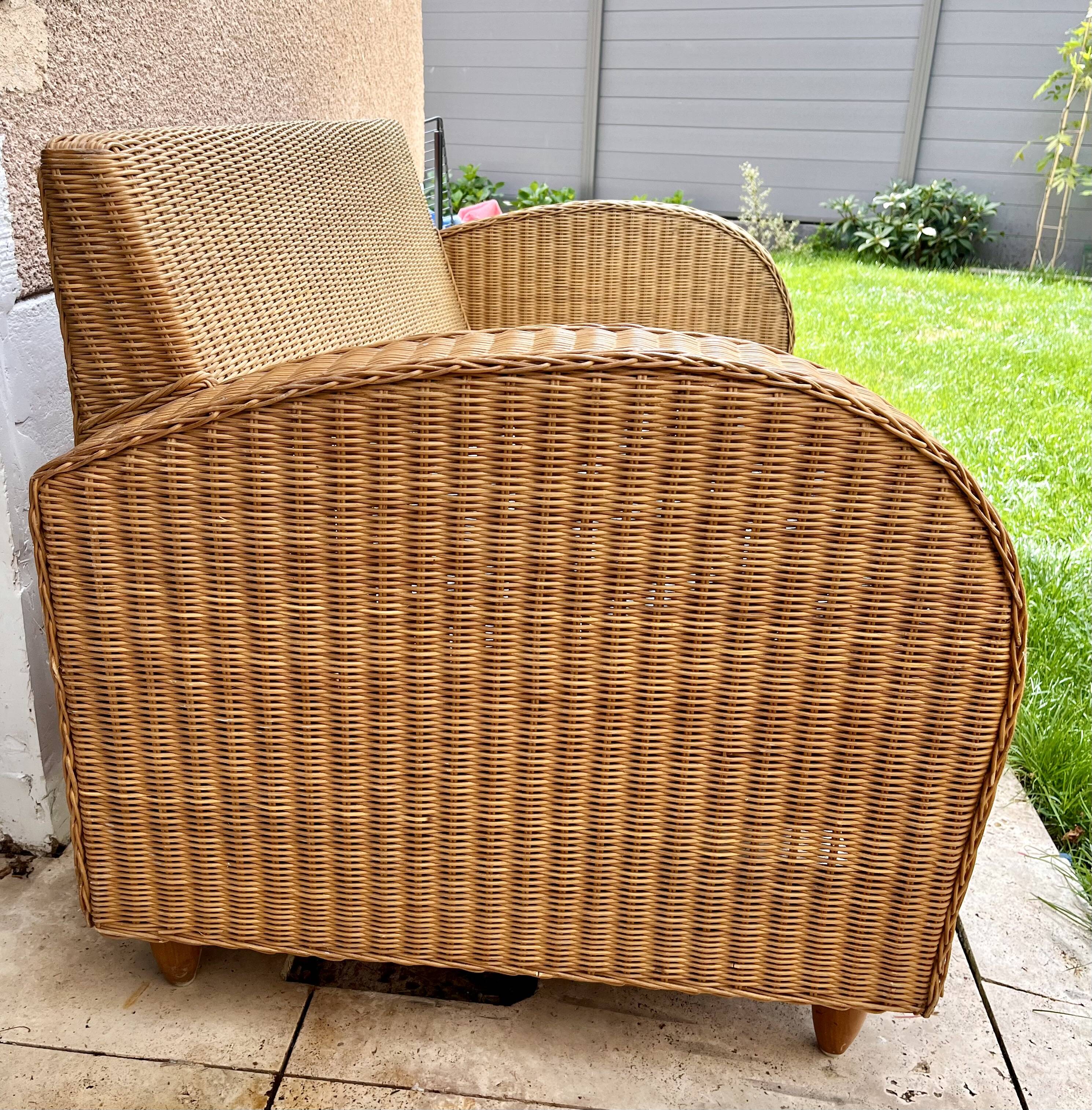 Rattan/wicker bench
