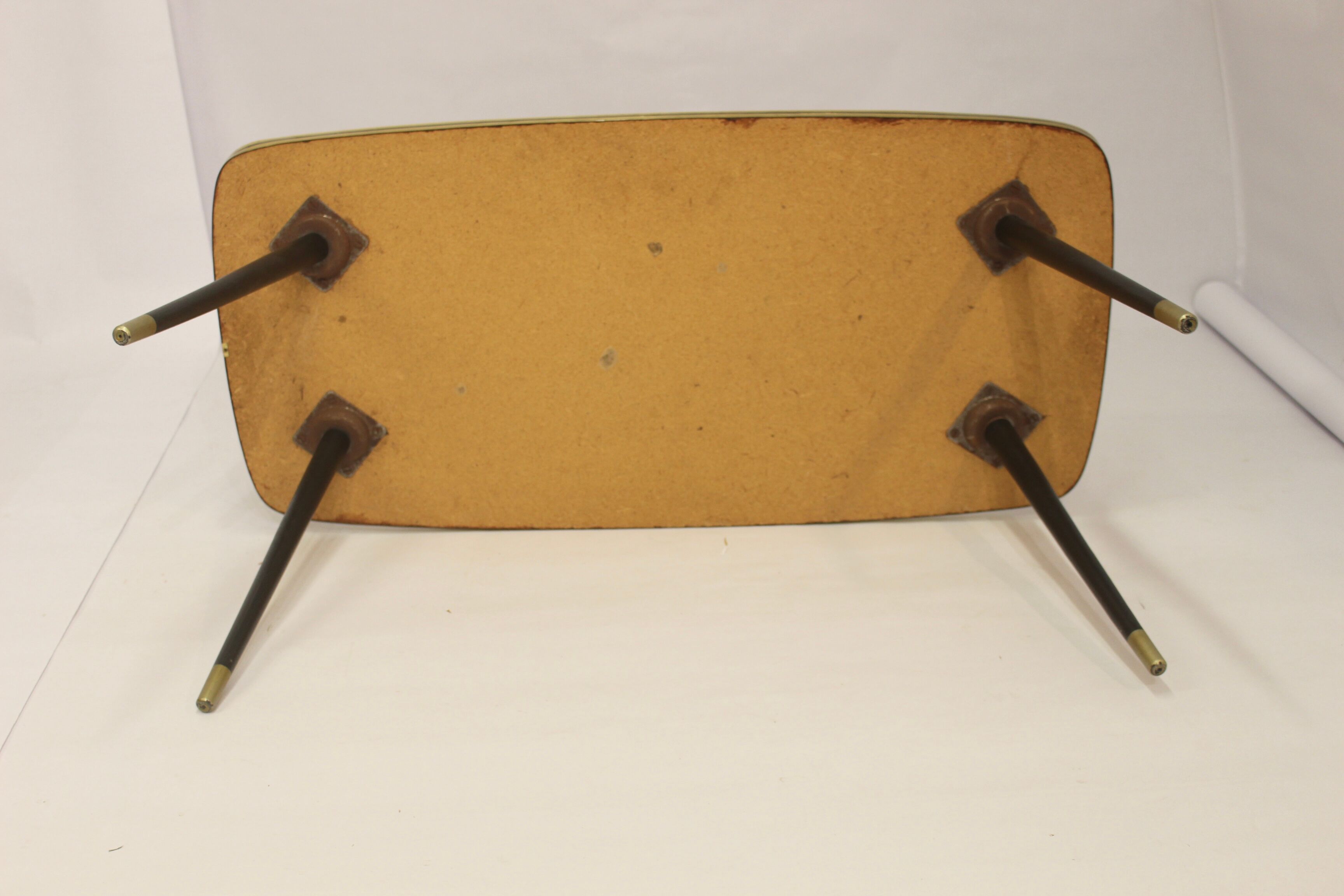 Vintage coffee table year 60 flower patterns