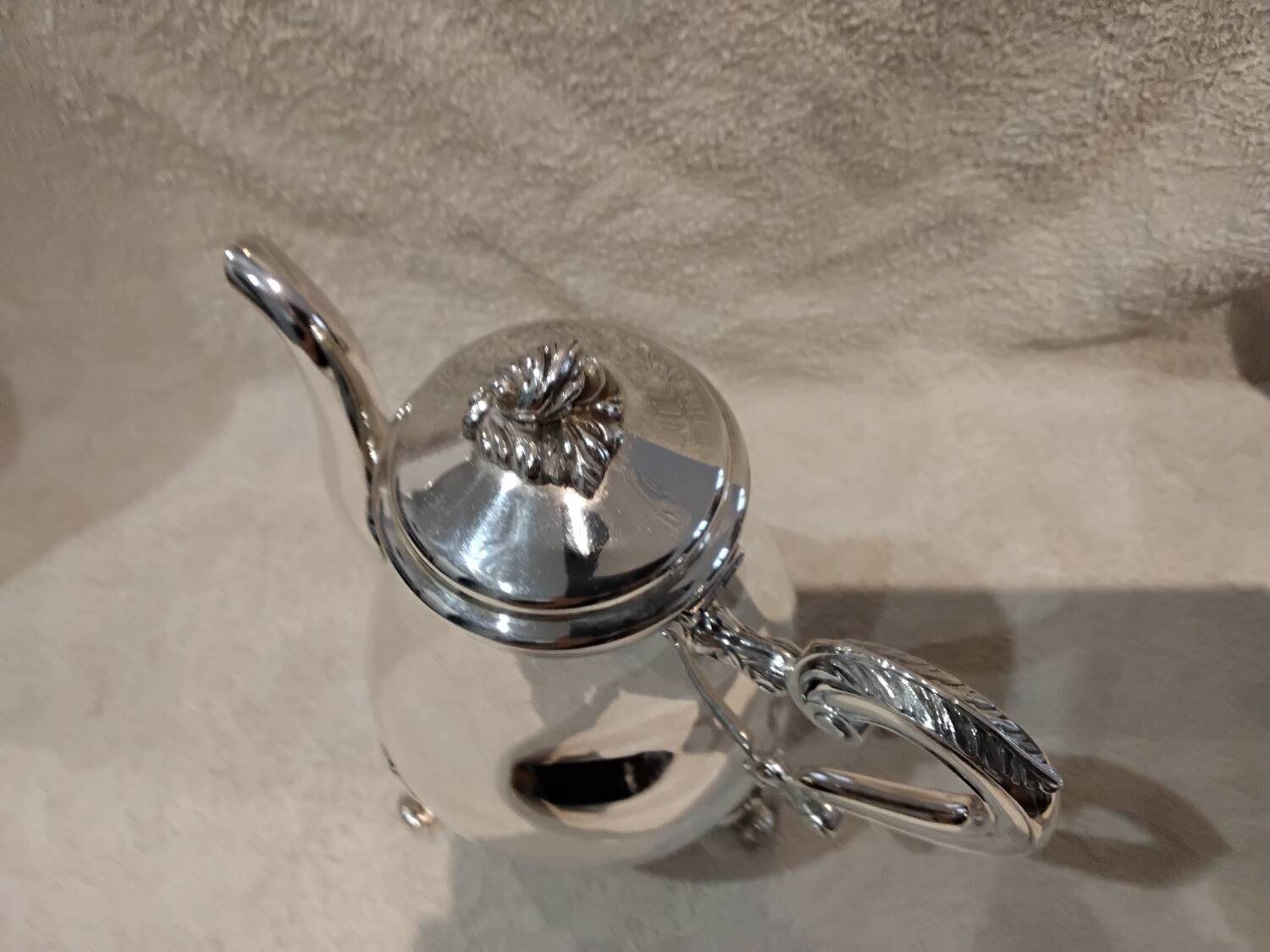 Silver-plated metal teapot by Christofle, Marly rocaille pattern, 1L