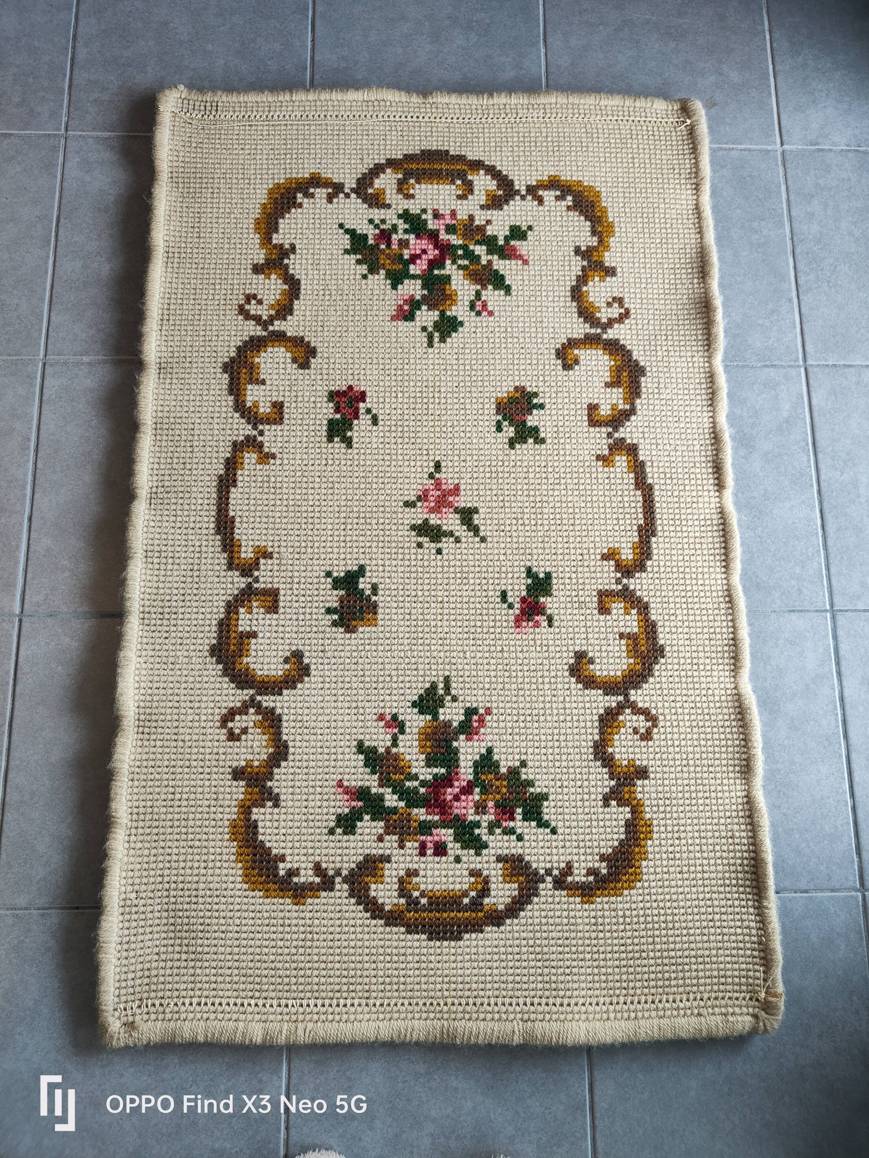 Vintage bedside rug