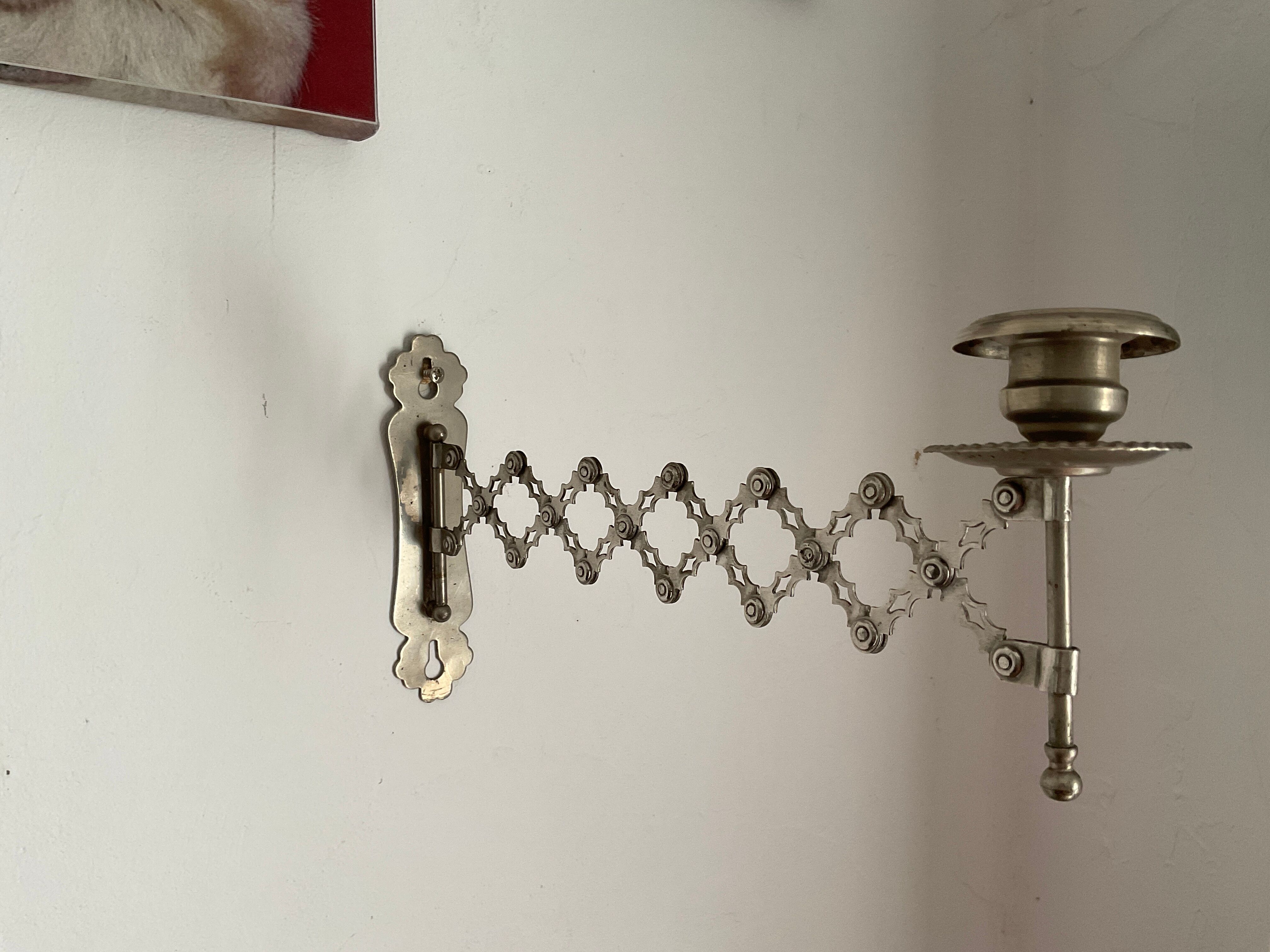 Accordion candle holders metal