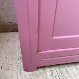 Pink knitted cabinet
