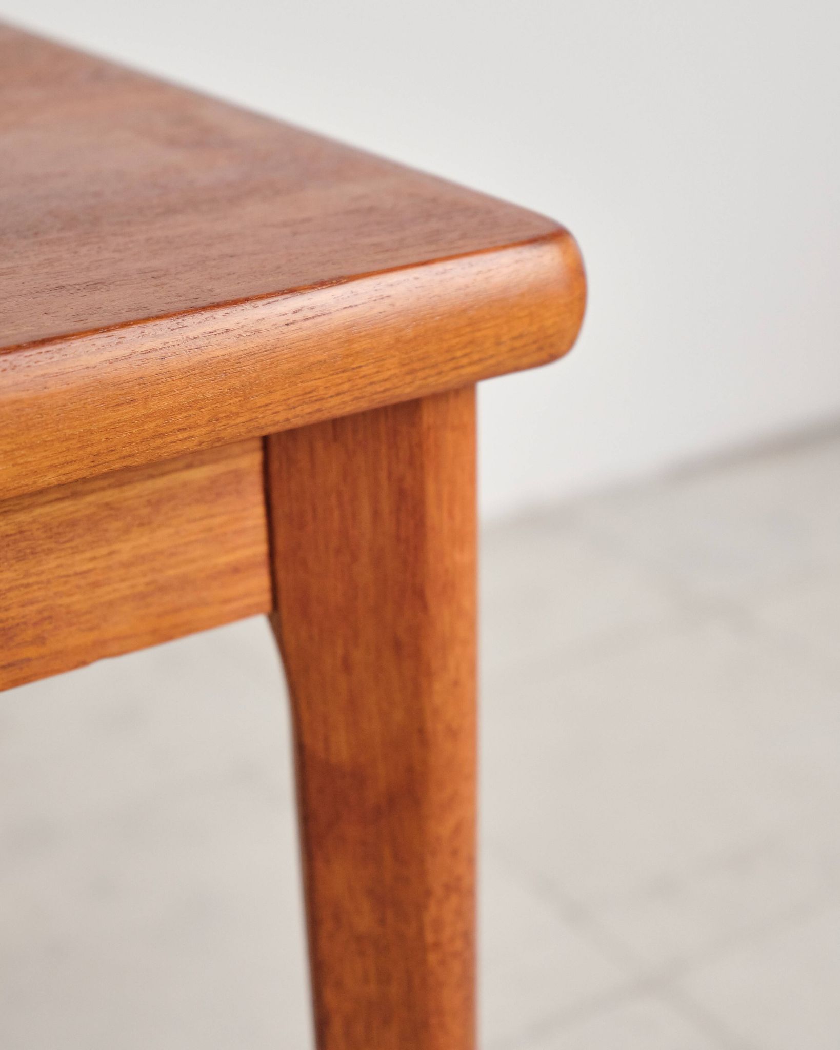 Table extensible par Henning Kjærnulf pour Vejle Stole, années 1960