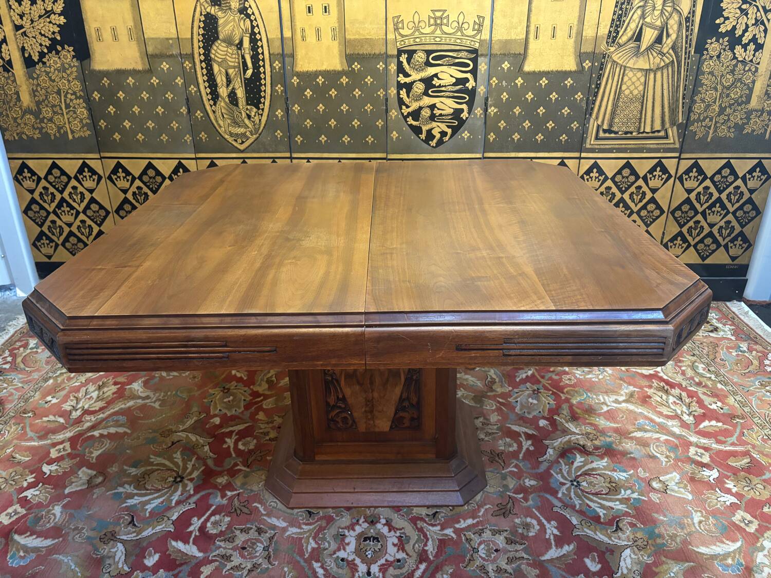 Table à manger art deco pied central