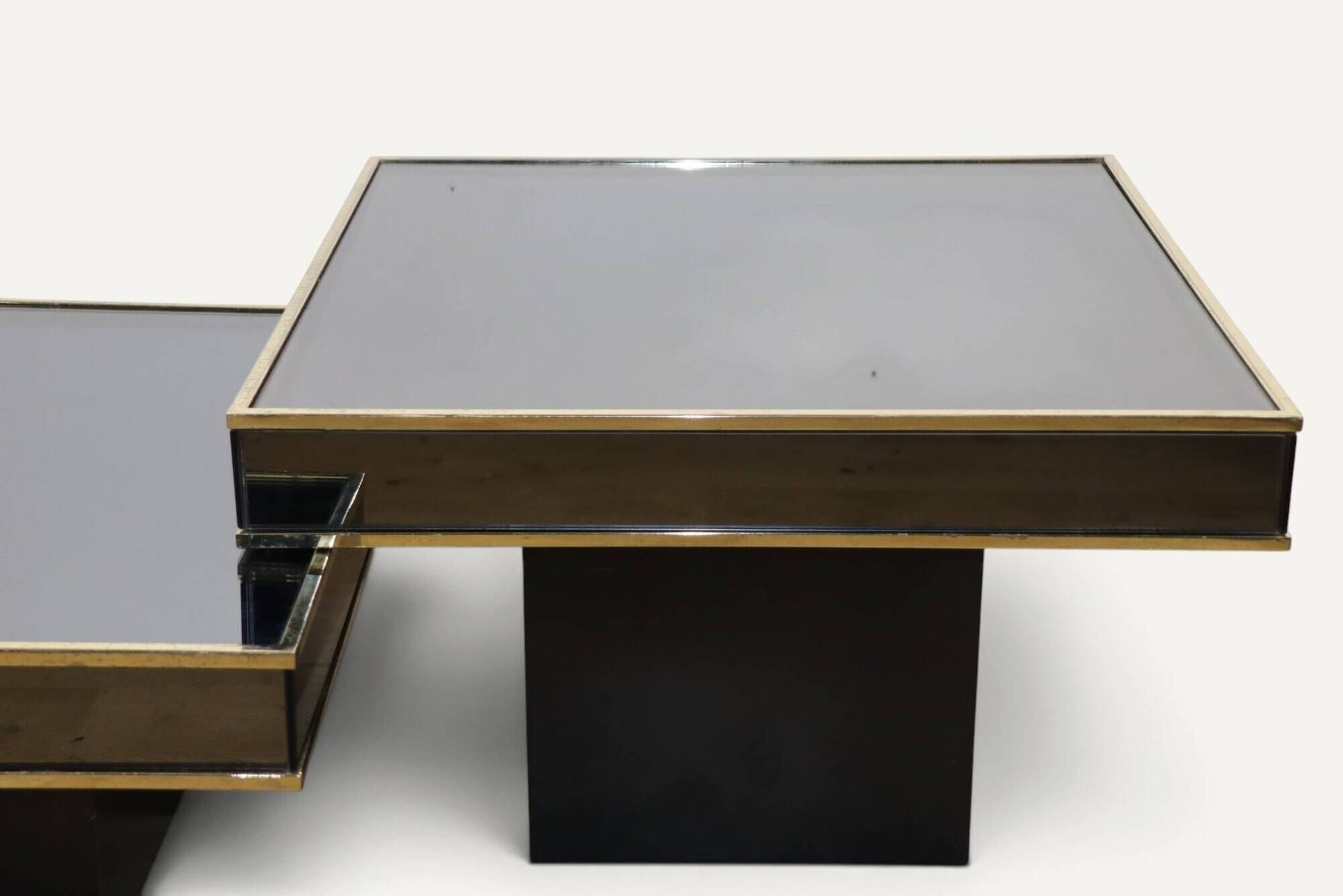 Modular coffee tables edition Cidue, by Willy Rizzo from the 1970s.
