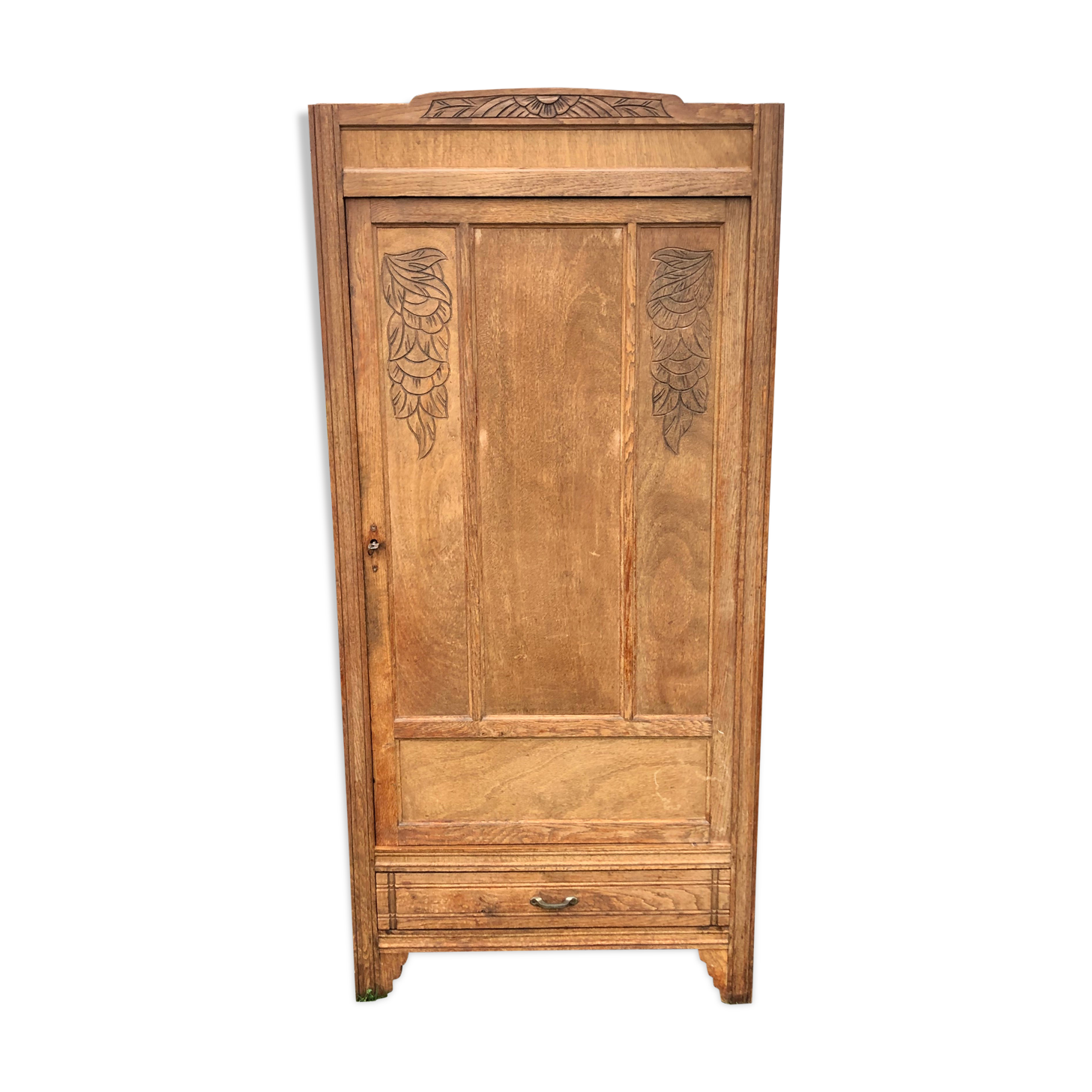Armoire parisienne penderie étagère