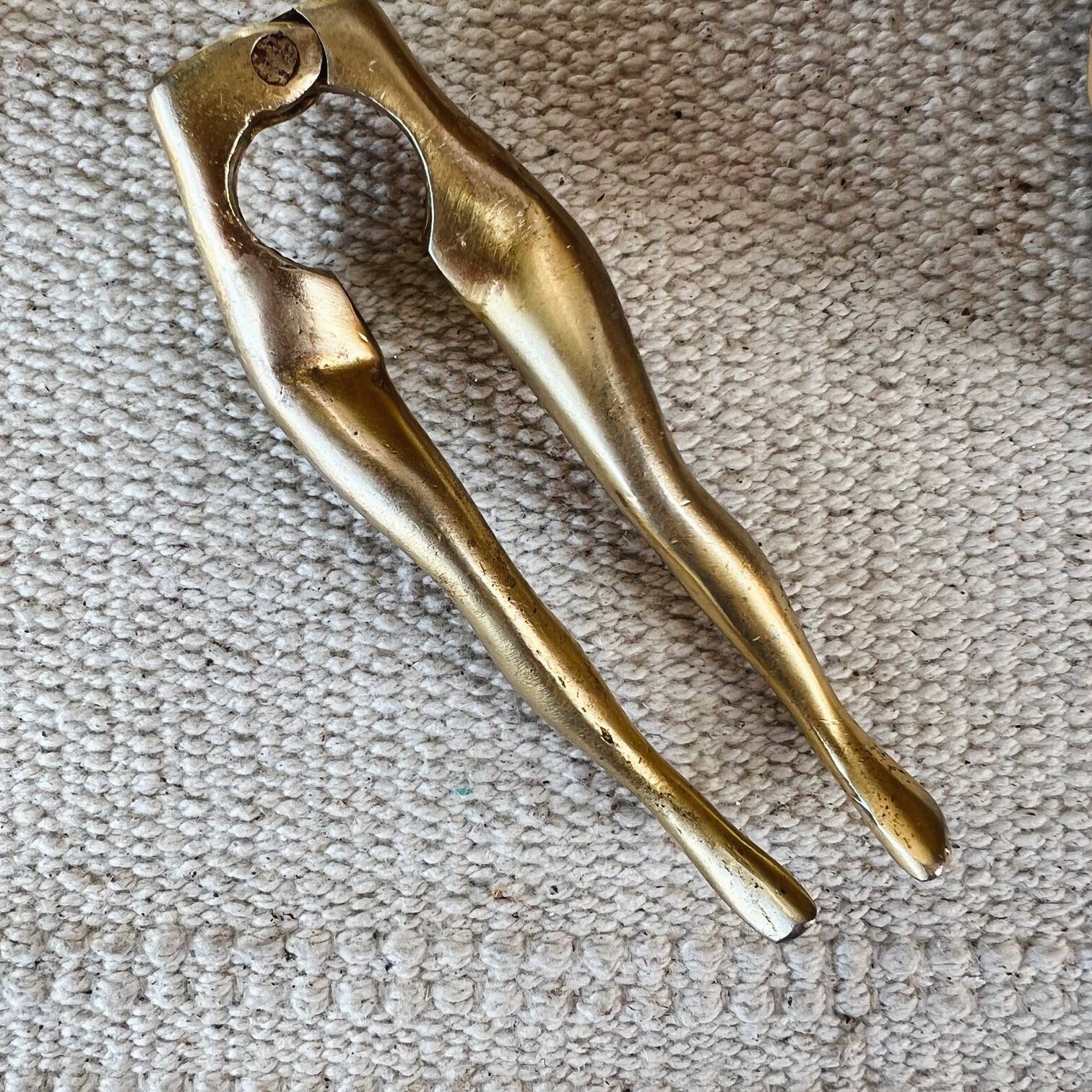 Brass nutcracker “les belles gambettes”