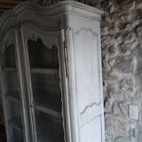 Grilled bookcase