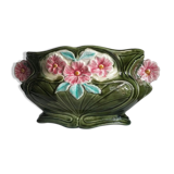 Old-time garden in floral pattern dabbling