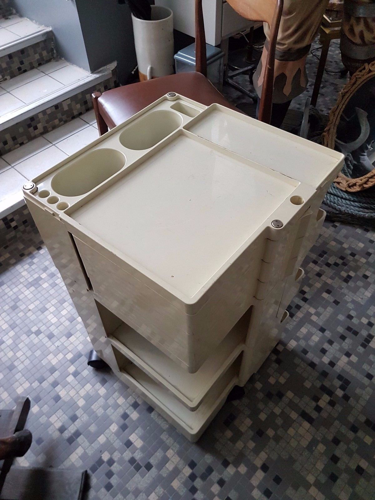 Mobile furniture Joe Colombo Boby