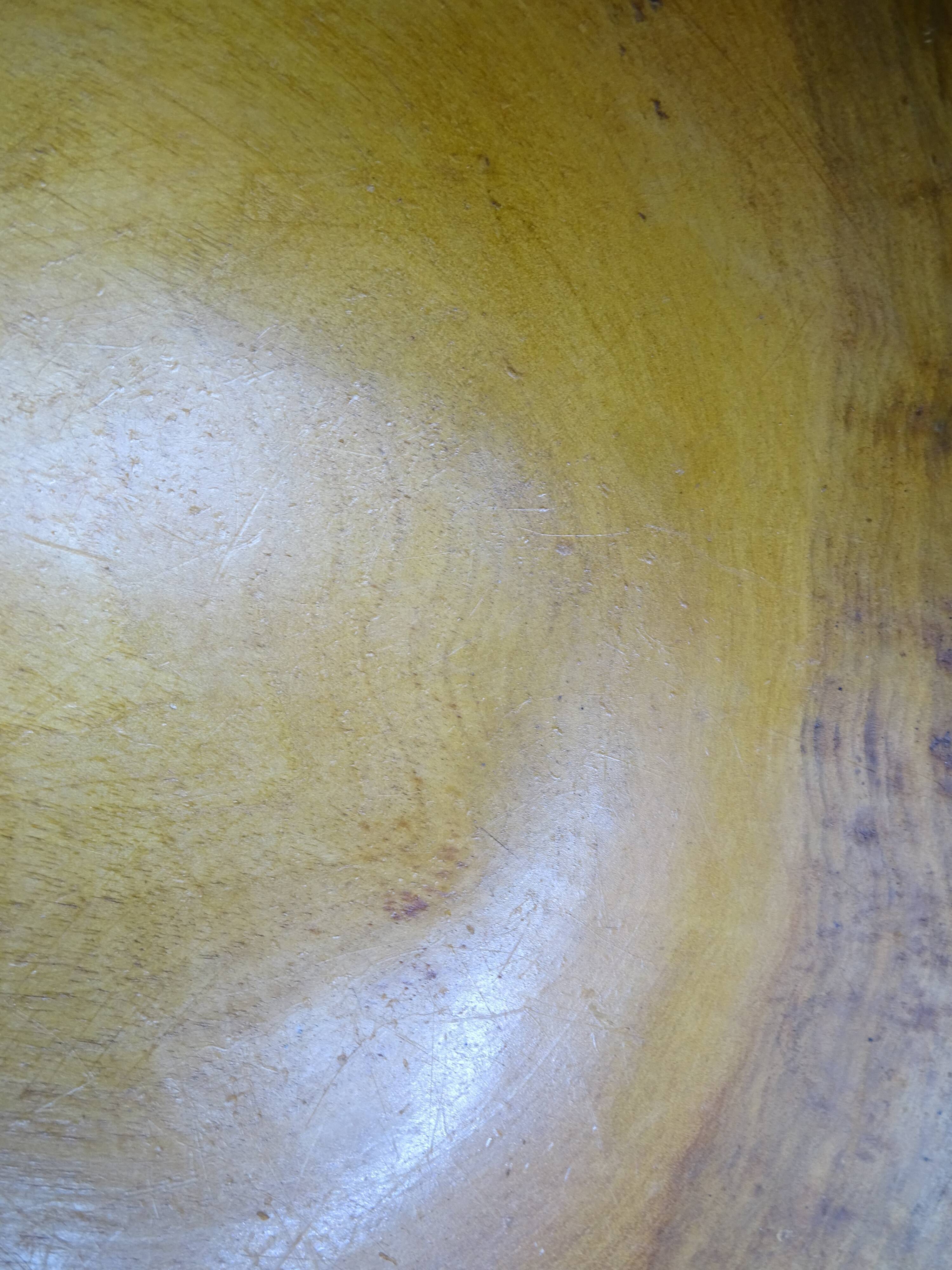 Wooden dish signed E - Circa 1960-1970