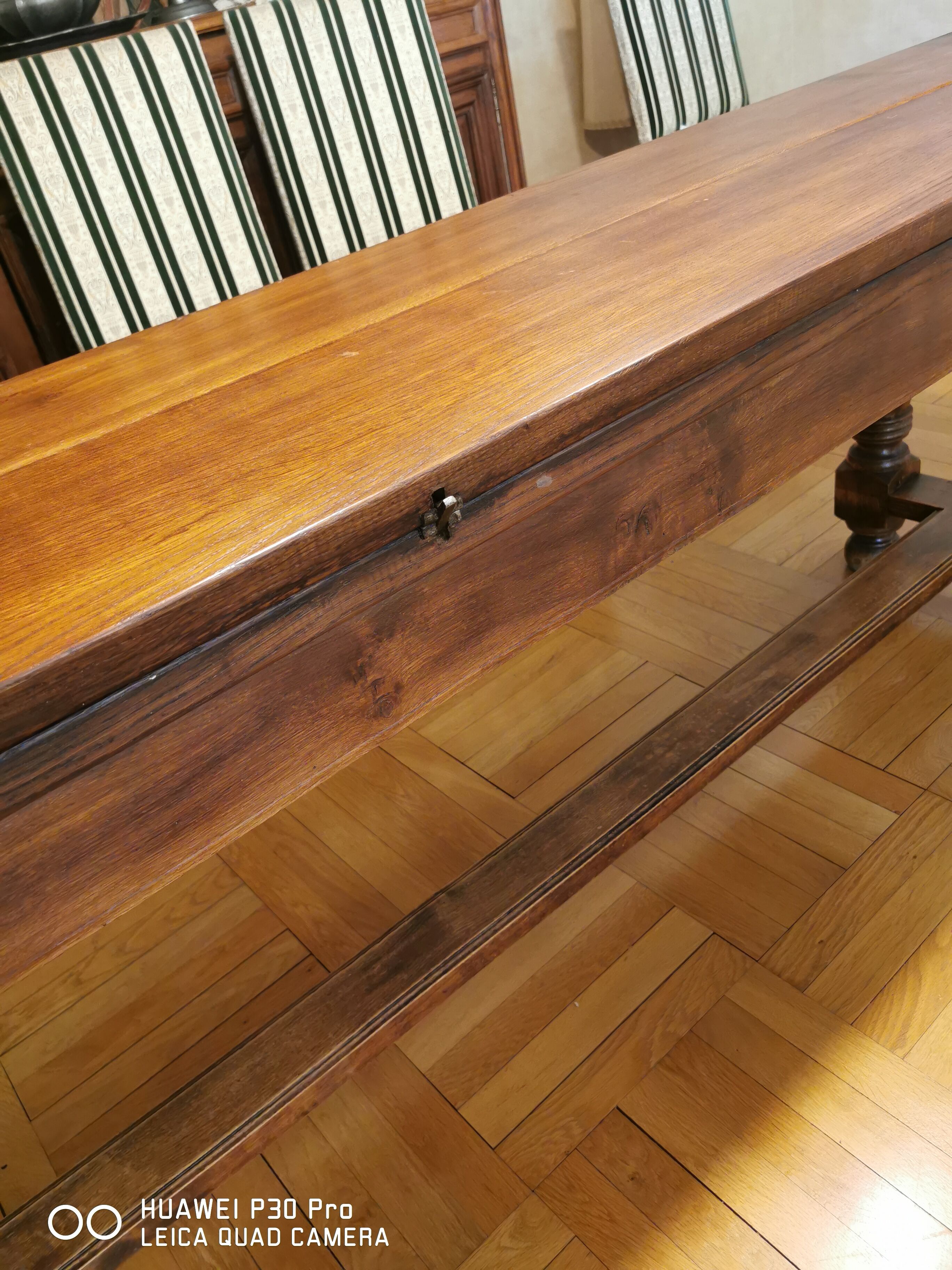 Long foldable tray farm table