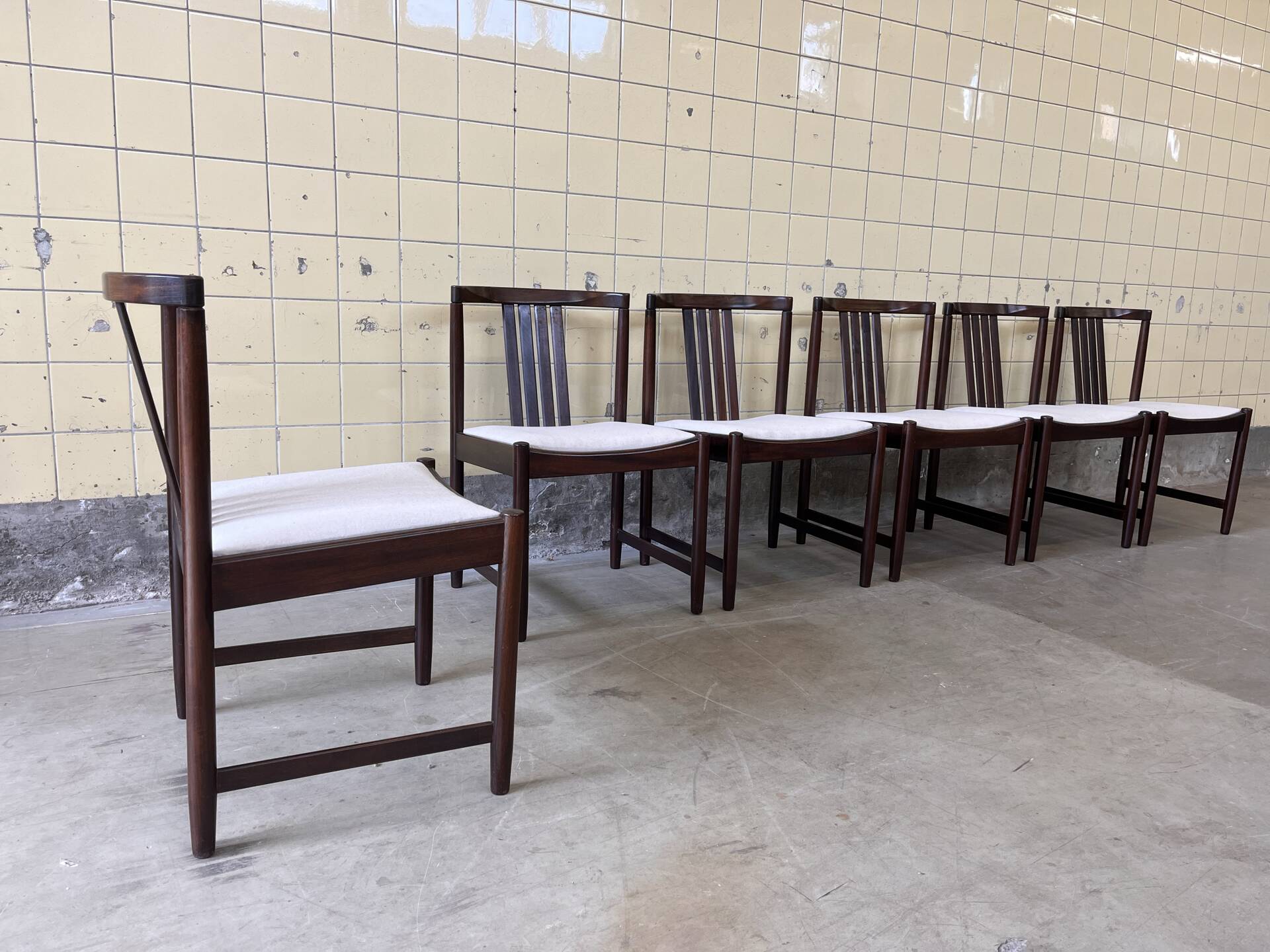Set of six vintage Illum Wikkelsø dining chairs