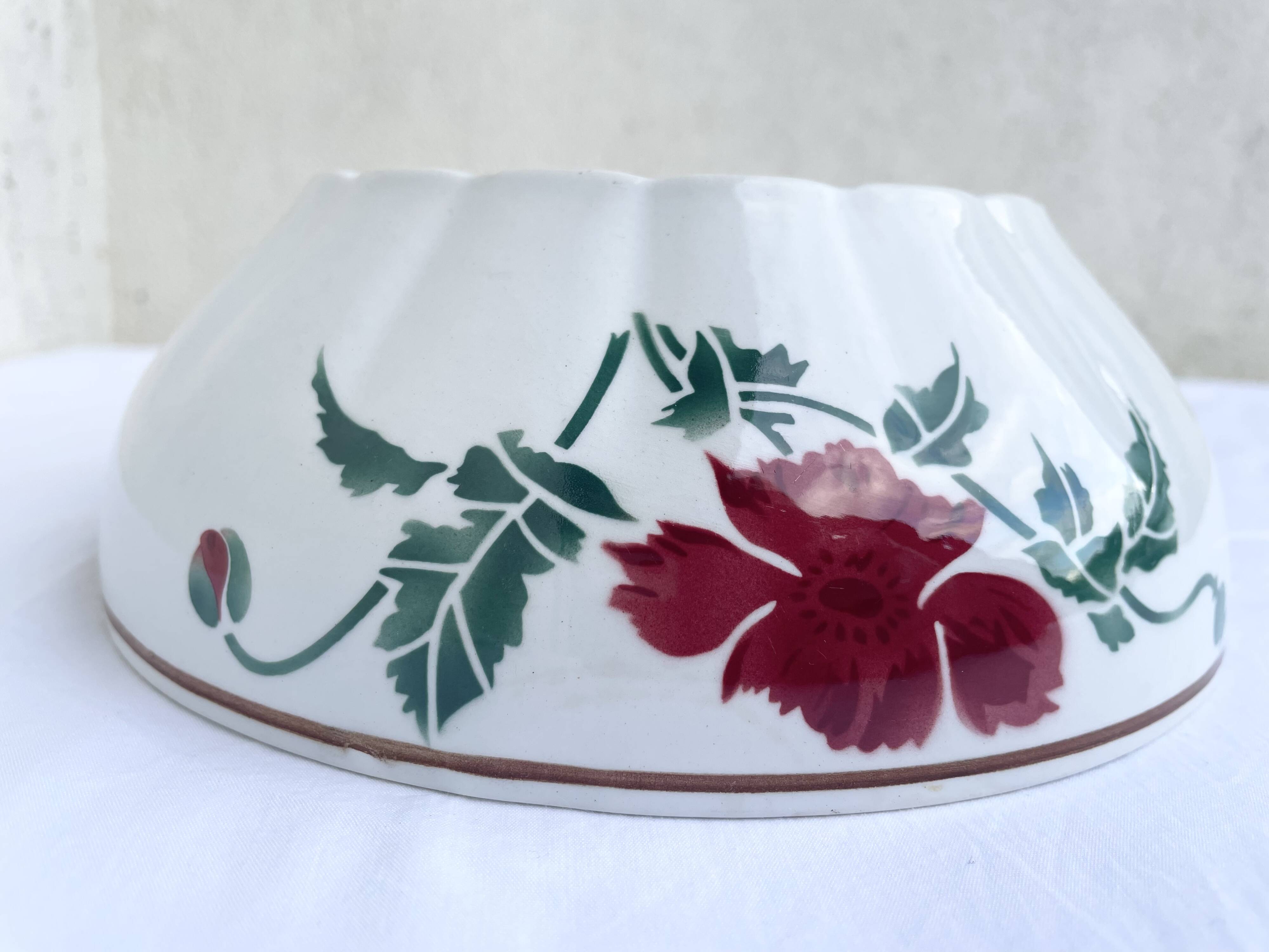 Vintage salad bowl HBCM Luxeuil model opaque porcelain