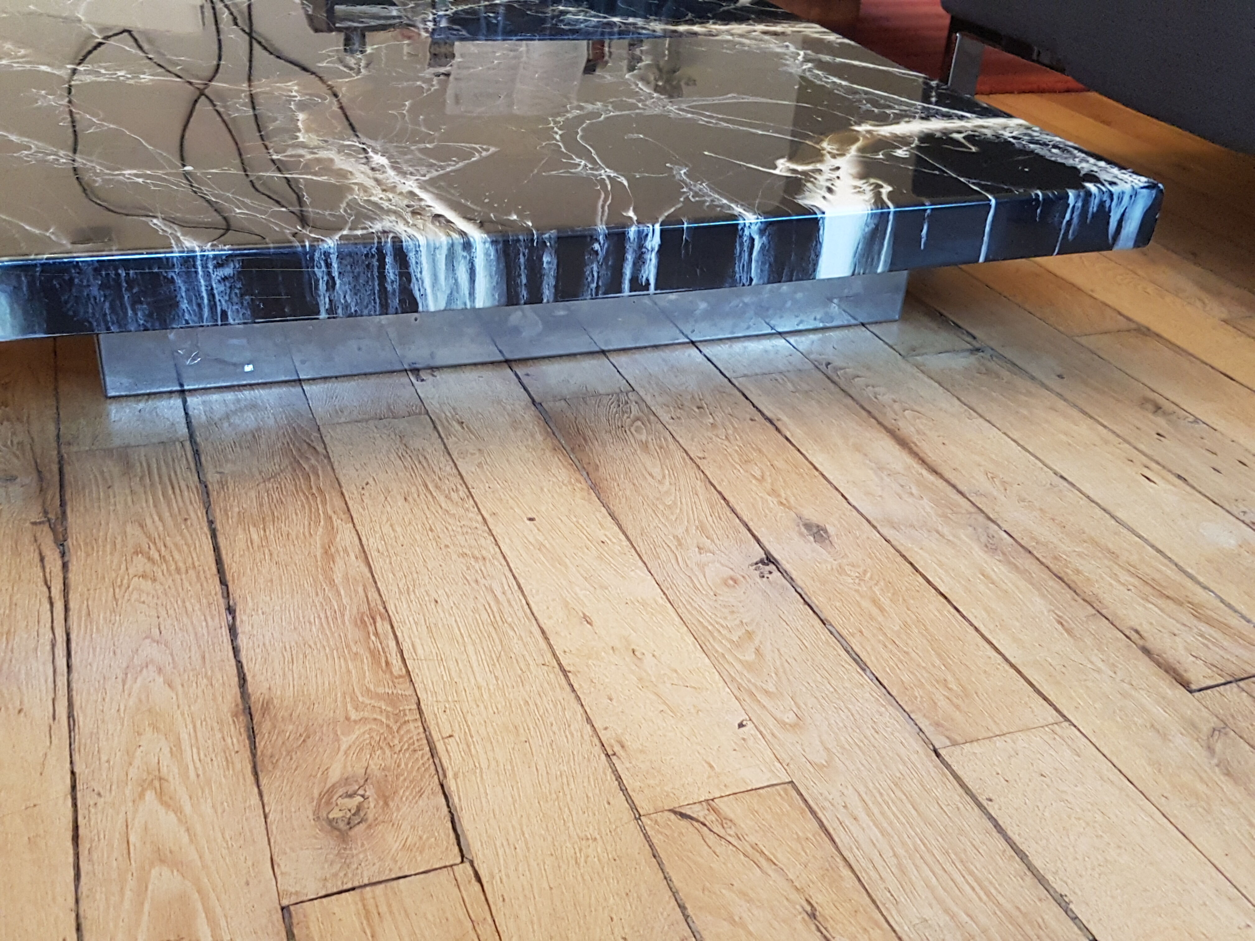 Pair of coffee table