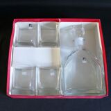 Whisky decanter and its four glasses