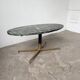 Table basse en marbre vert et laiton par Michel Kin pour Arflex